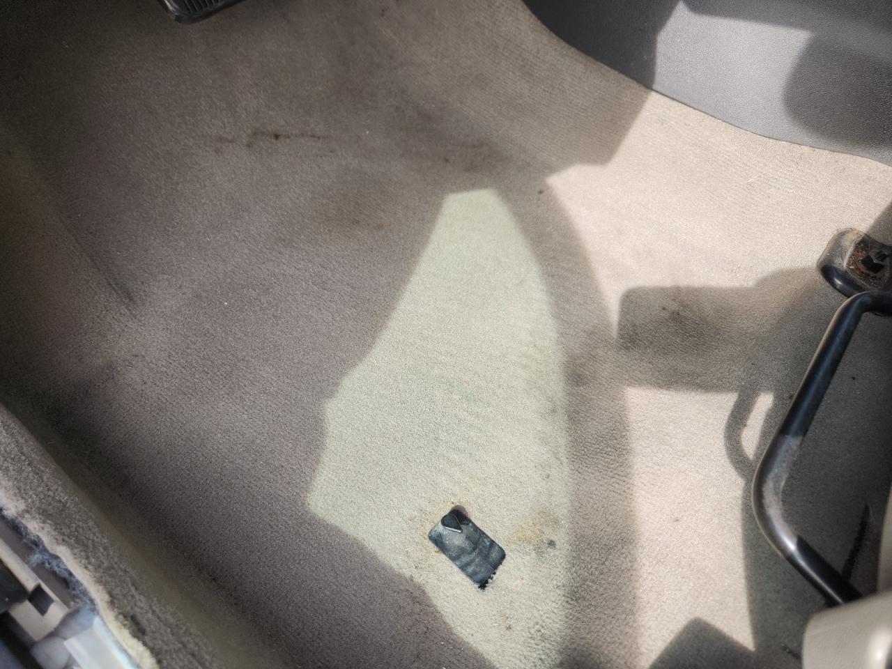 2008 Ford Focus Se White vin: 1FAHP35N78W282981 Damage: Left Front Carpet, Stained, Permanent