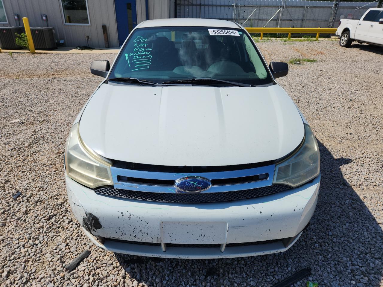 2009 Ford Focus Se White vin: 1FAHP35N79W110340
