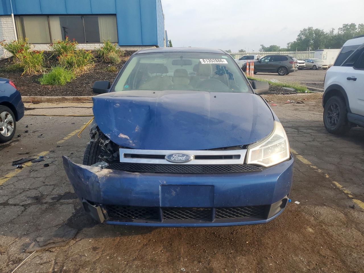 2009 Ford Focus Se Blue vin: 1FAHP35N79W132080