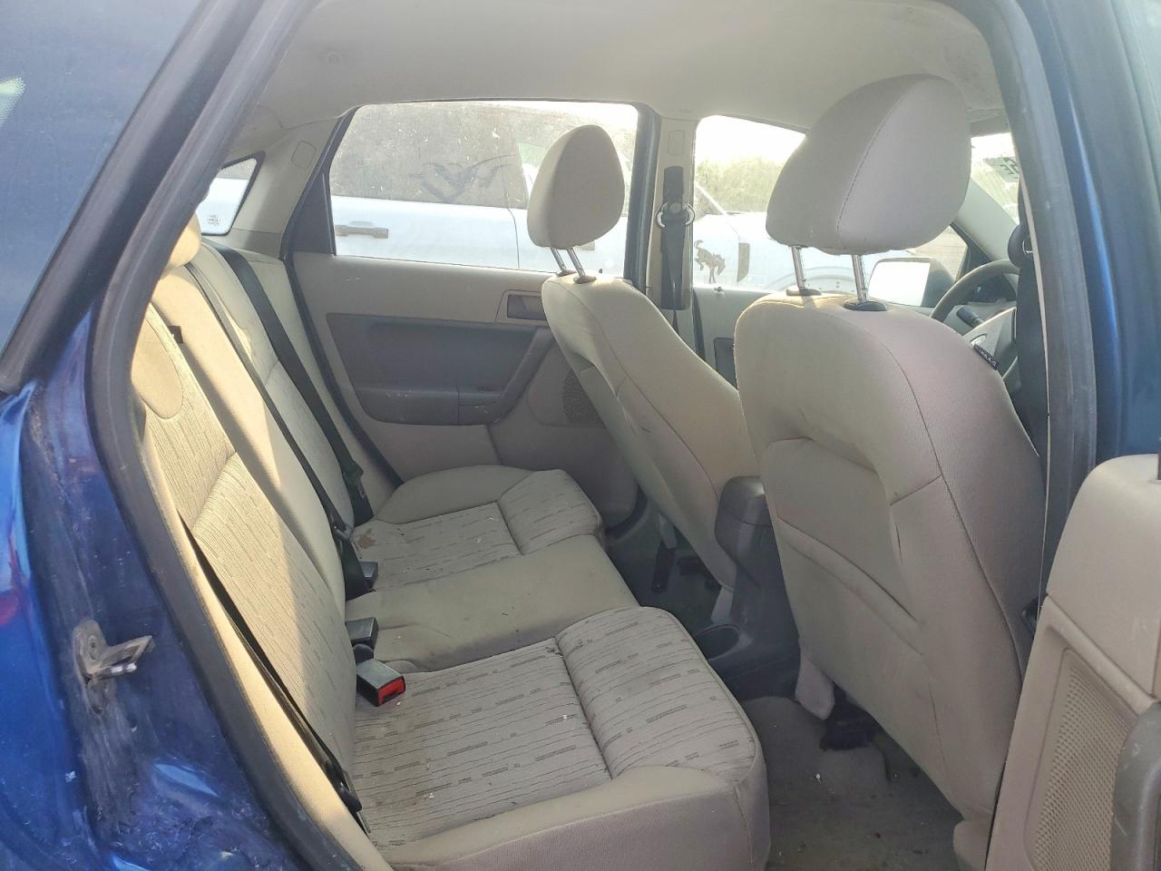 2009 Ford Focus Se Blue vin: 1FAHP35N79W132080