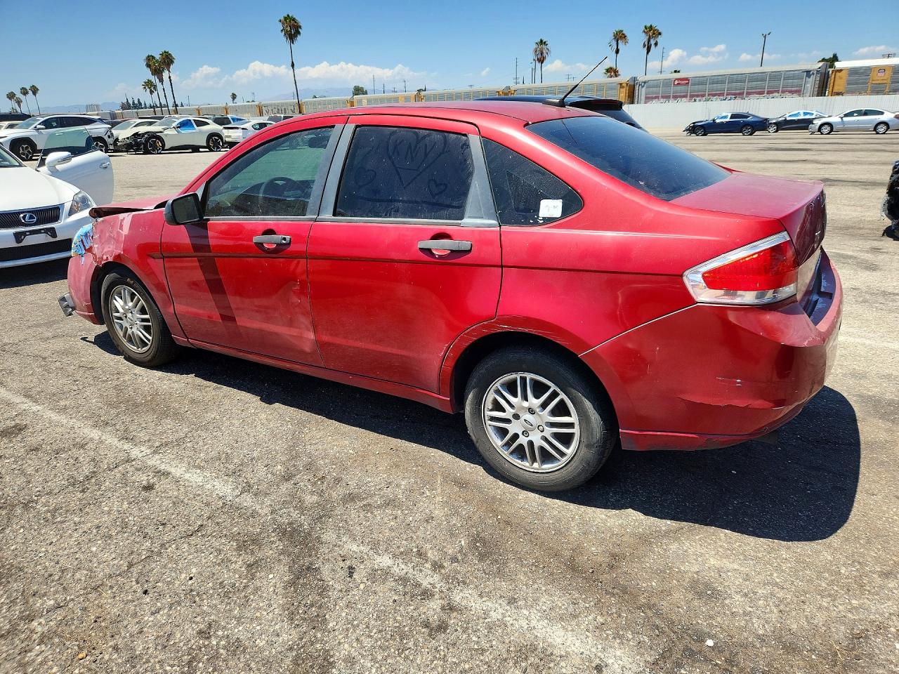 2009 Ford Focus Se Red vin: 1FAHP35N79W194384
