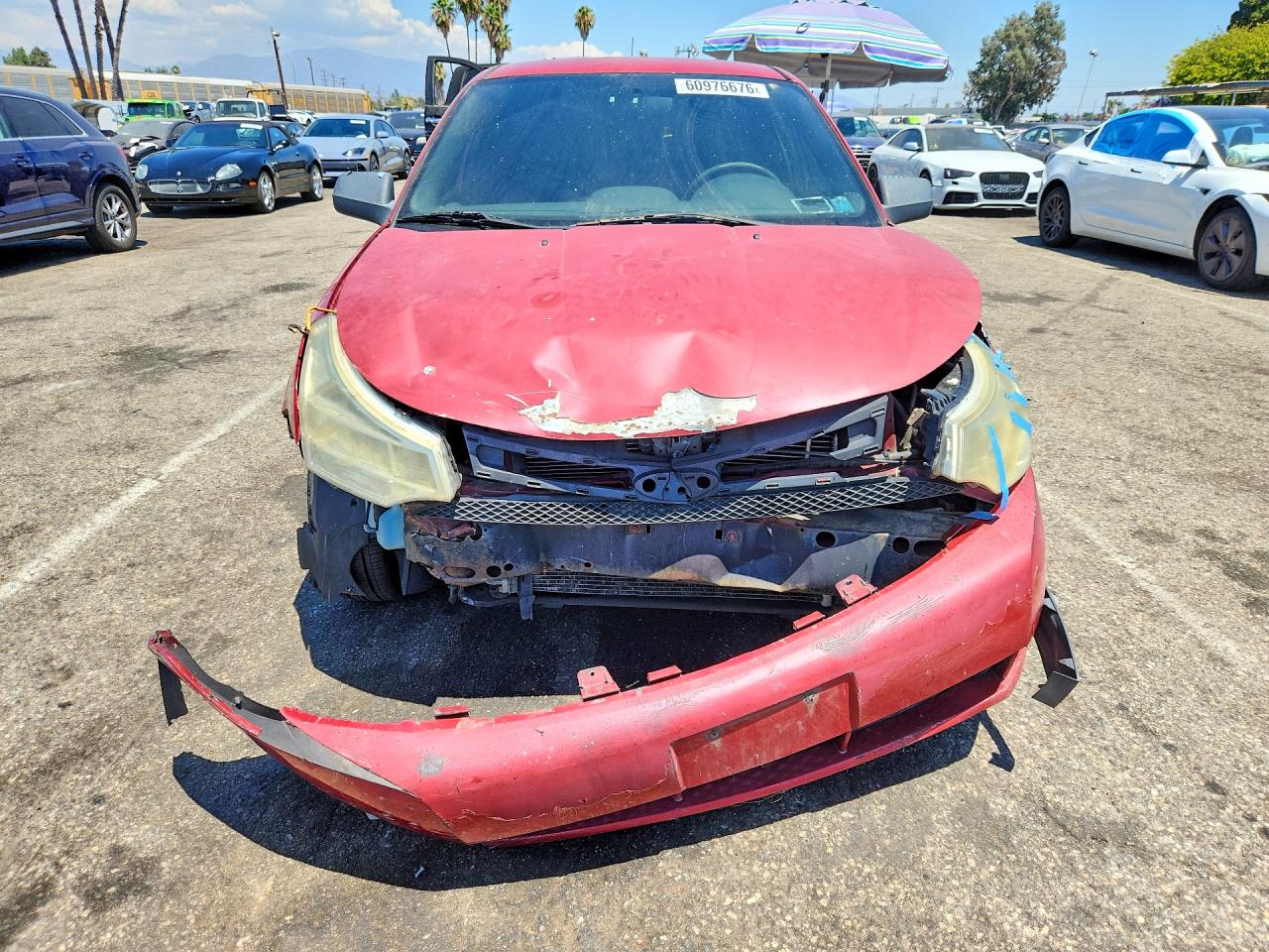 2009 Ford Focus Se Red vin: 1FAHP35N79W194384