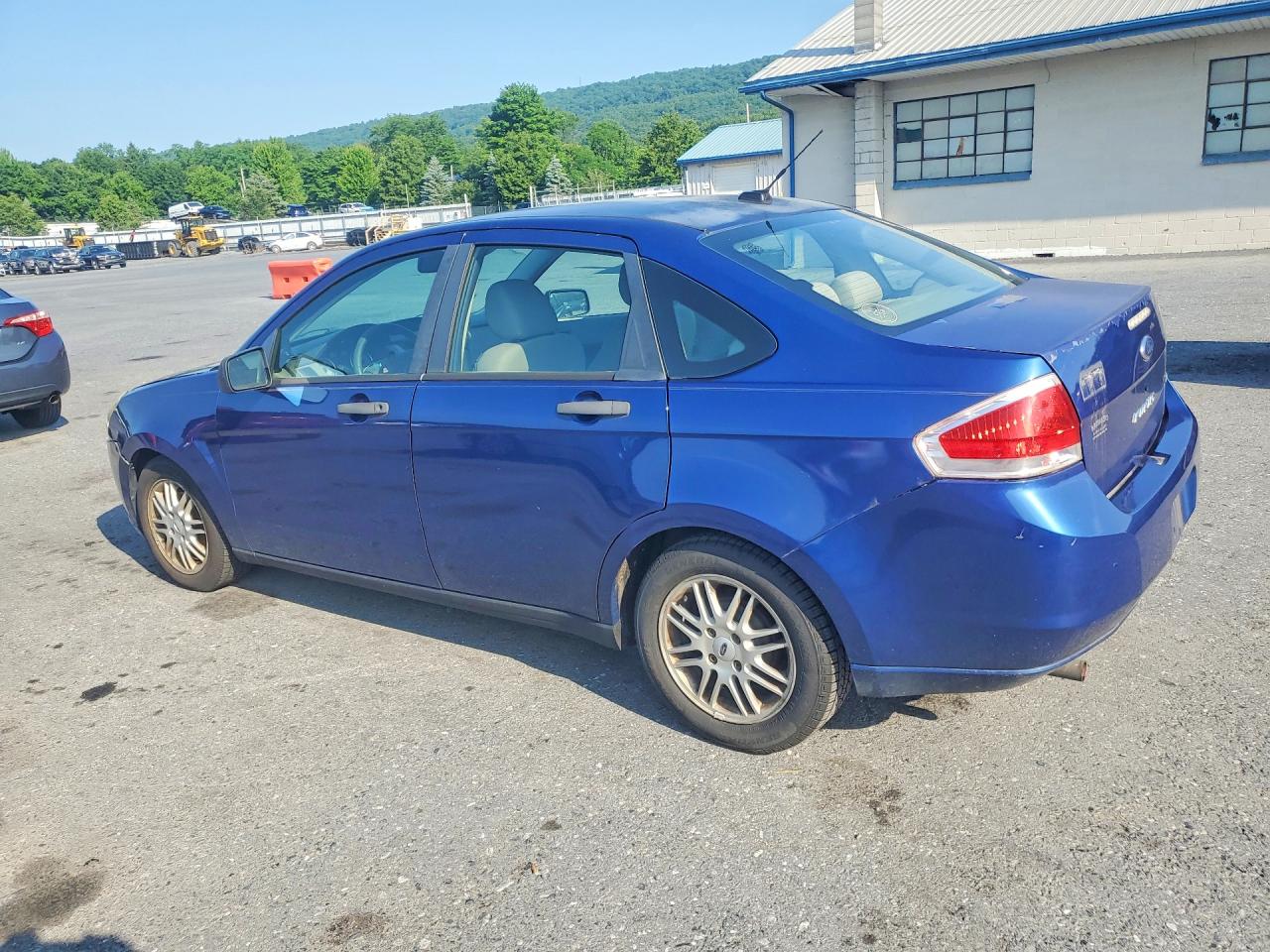 2009 Ford Focus Se Blue vin: 1FAHP35N79W247908