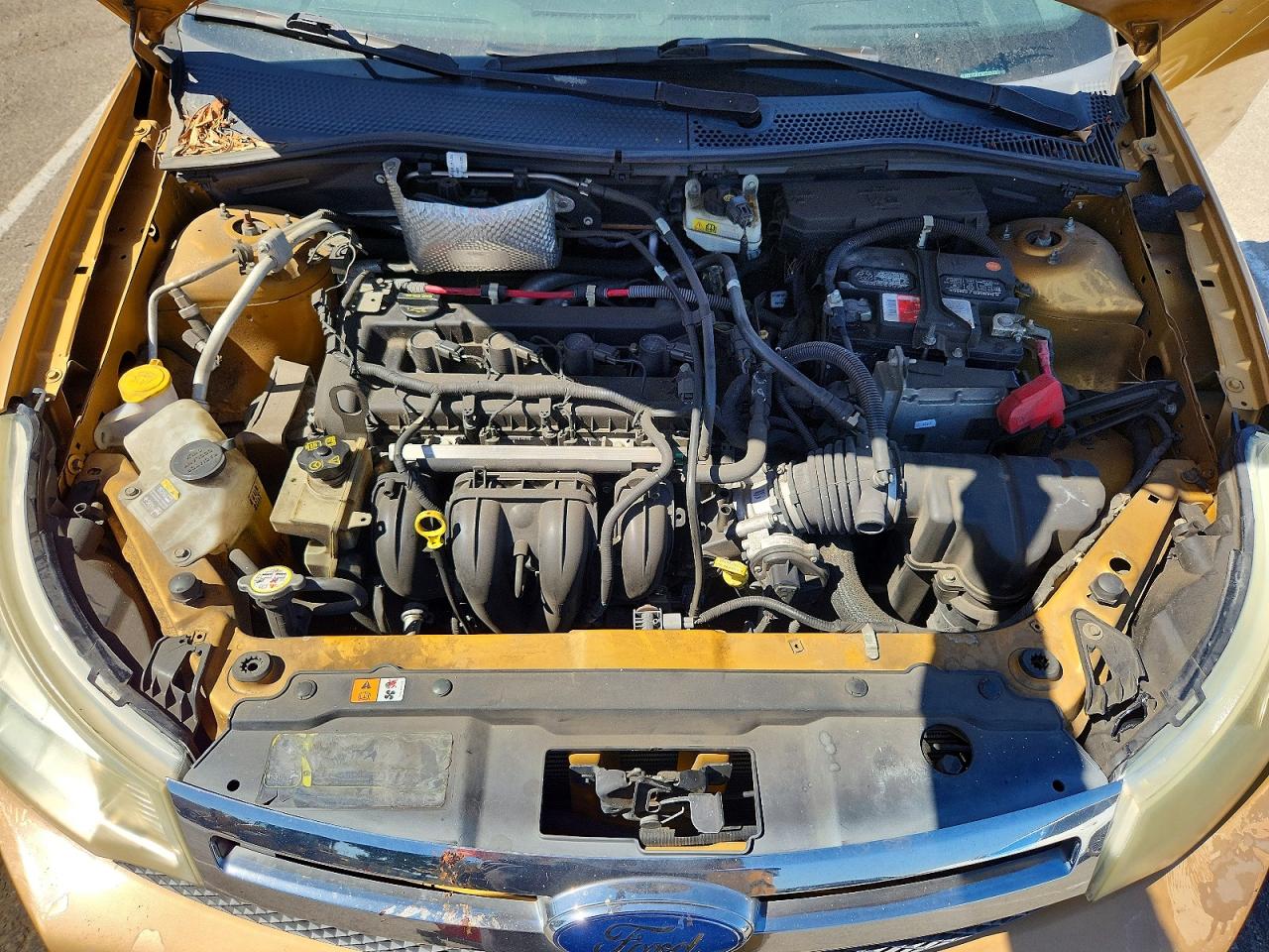 2009 Ford Focus Se Gold vin: 1FAHP35N79W259573