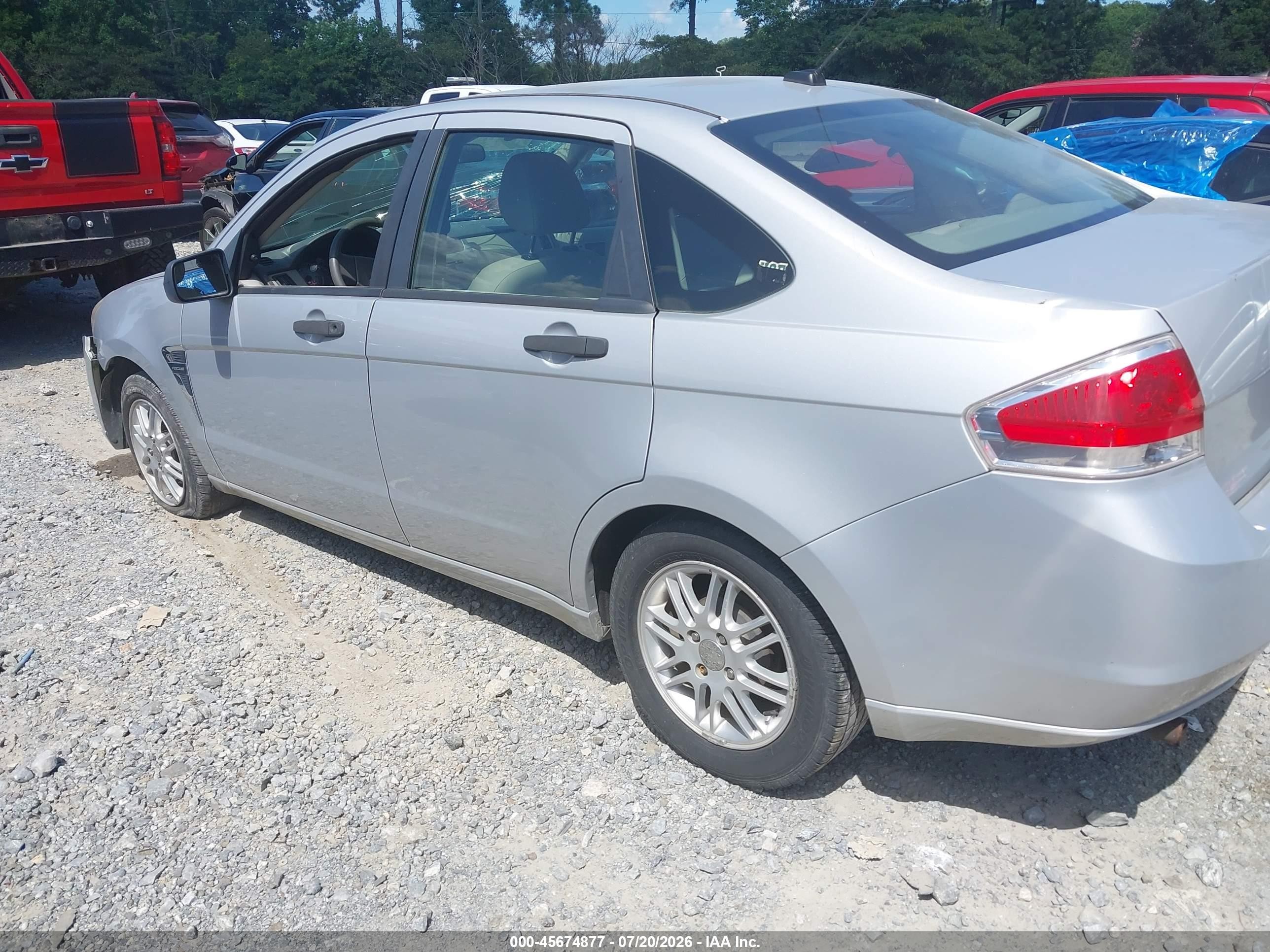 2008 Ford Focus Se/ses Silver vin: 1FAHP35N88W121930