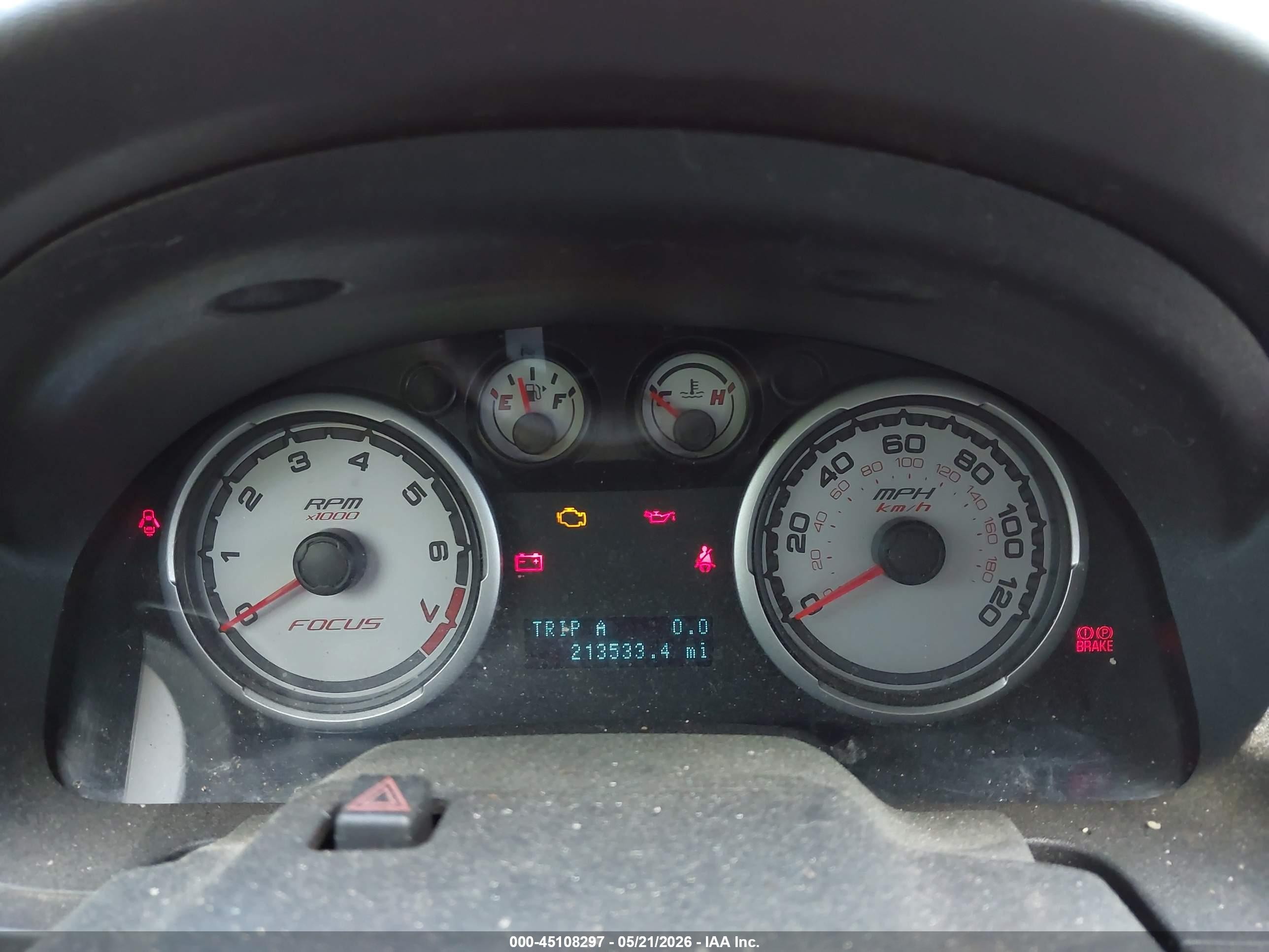 2008 Ford Focus Se/ses Red vin: 1FAHP35N88W129235