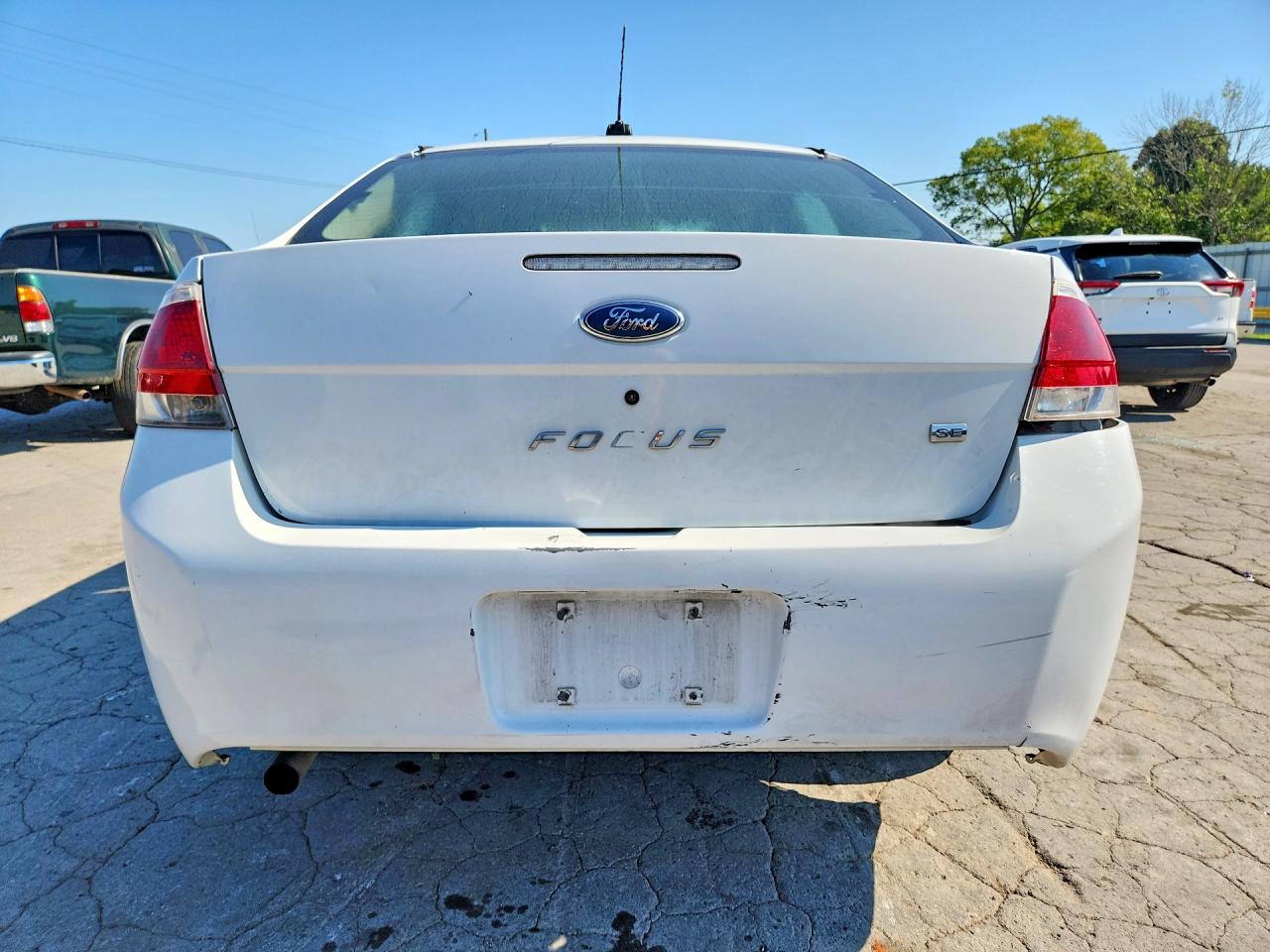 2008 Ford Focus Se White vin: 1FAHP35N88W173333