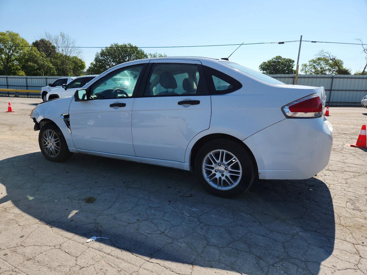 2008 Ford Focus Se White vin: 1FAHP35N88W173333