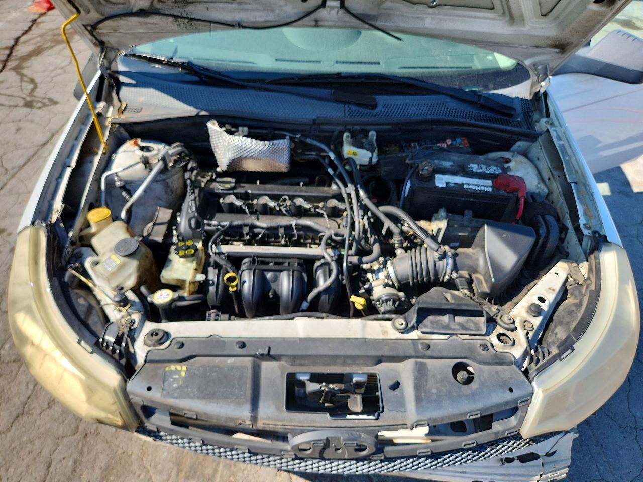 2008 Ford Focus Se White vin: 1FAHP35N88W173333