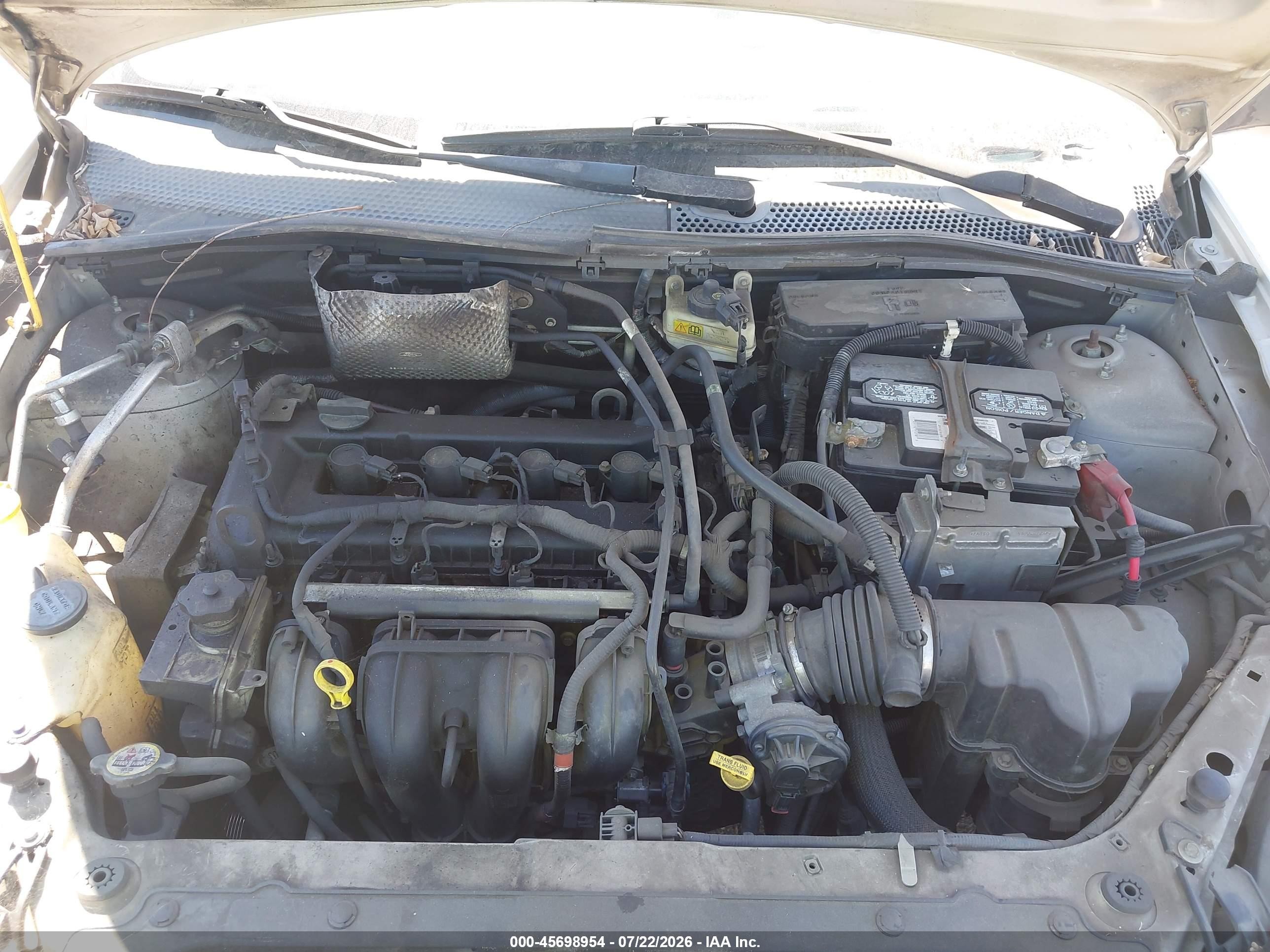 2008 Ford Focus Se/ses Серебряный vin: 1FAHP35N88W215256