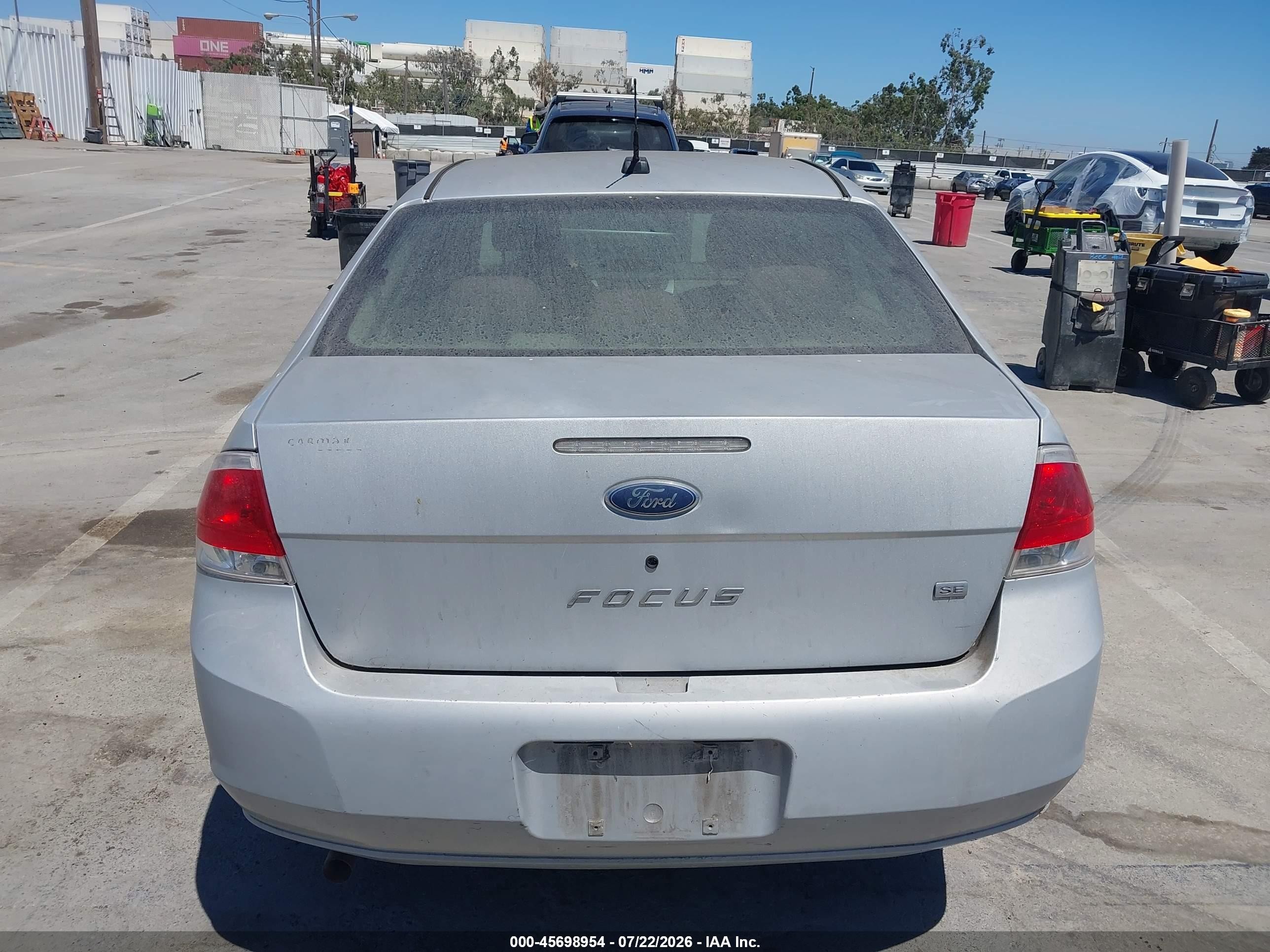 2008 Ford Focus Se/ses Серебряный vin: 1FAHP35N88W215256