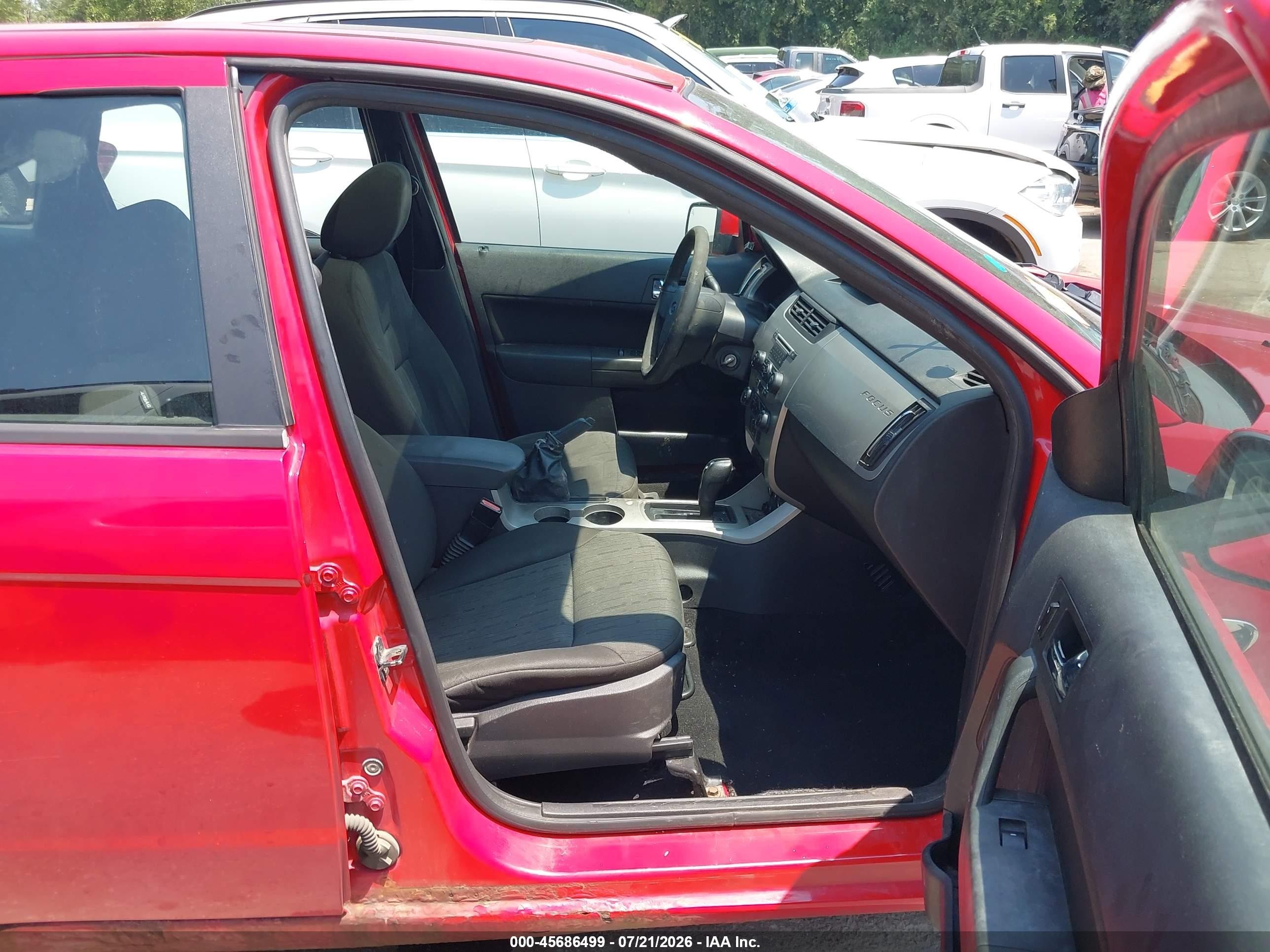 2008 Ford Focus Se/sel/ses Red vin: 1FAHP35N88W246717