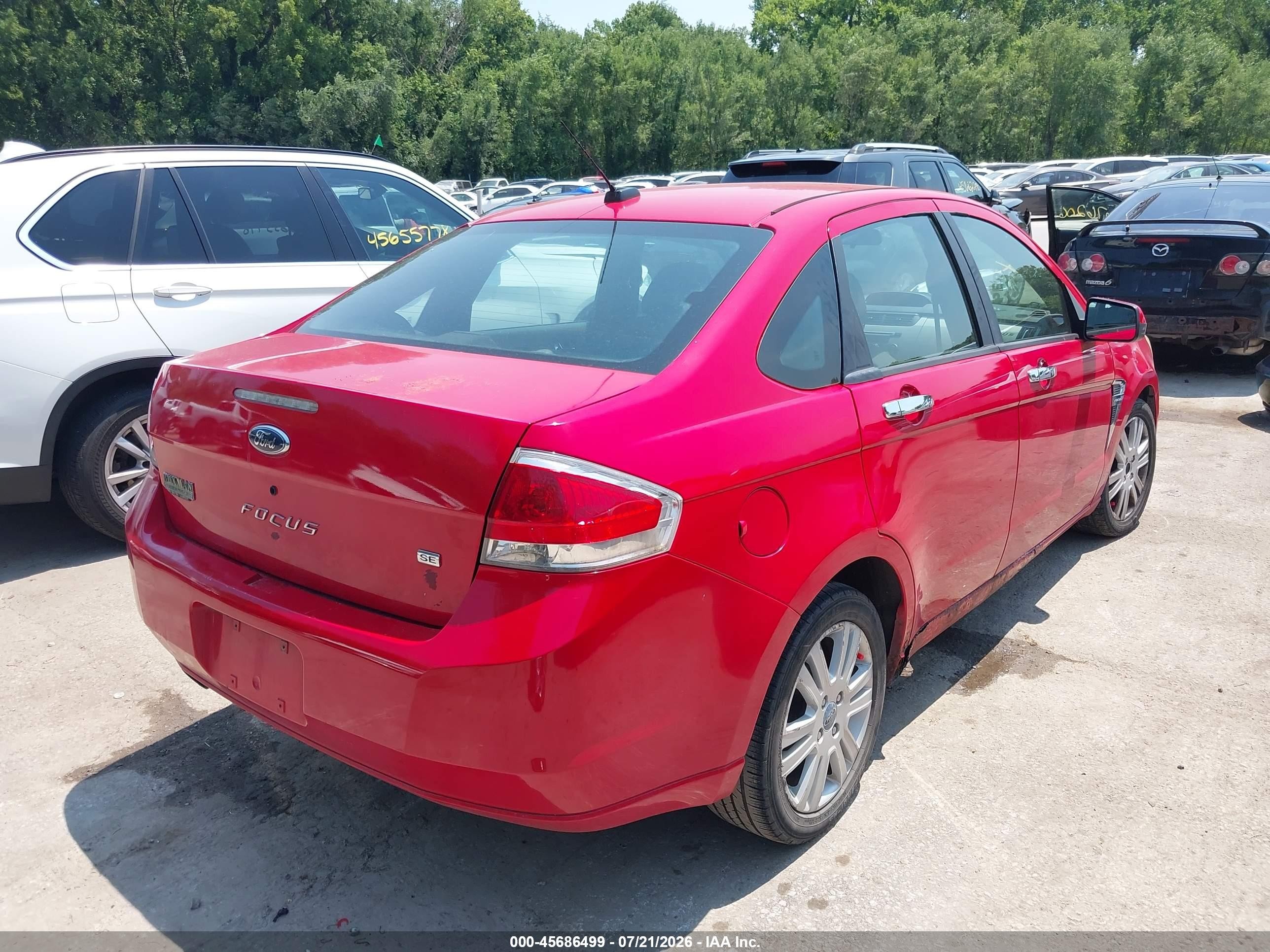 2008 Ford Focus Se/sel/ses Red vin: 1FAHP35N88W246717
