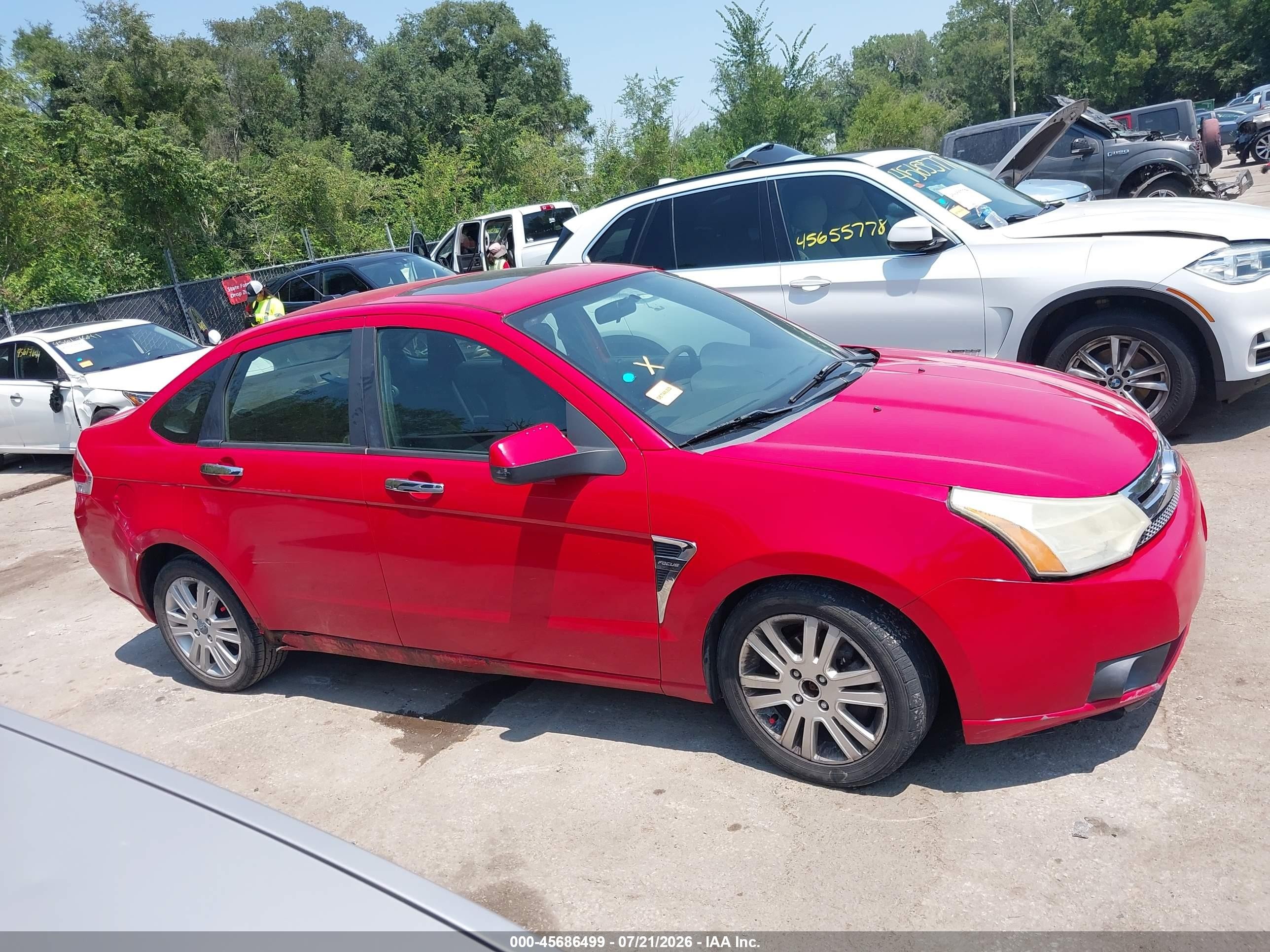 2008 Ford Focus Se/sel/ses Red vin: 1FAHP35N88W246717