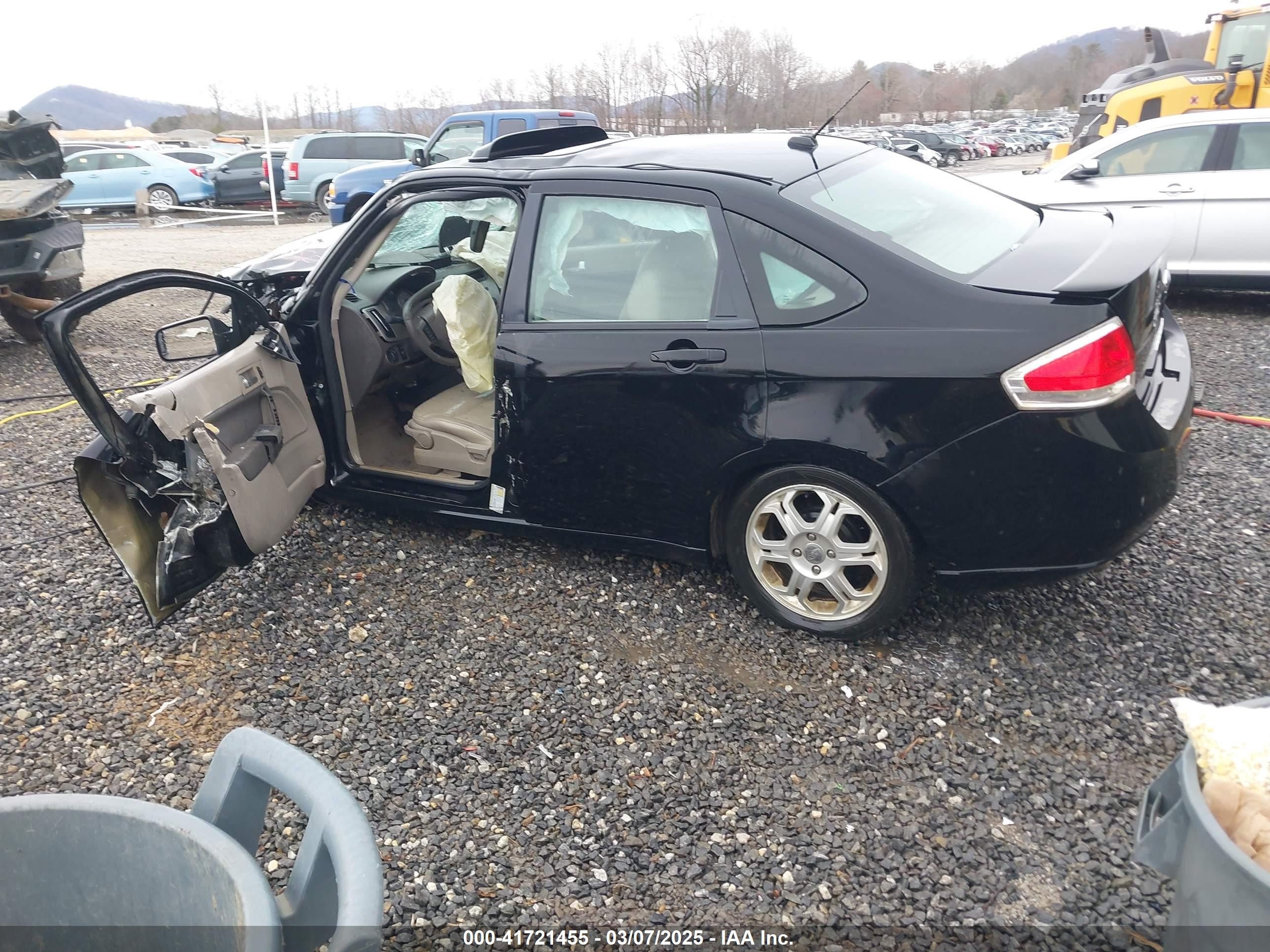 2008 Ford Focus Se/ses Black vin: 1FAHP35N88W264845