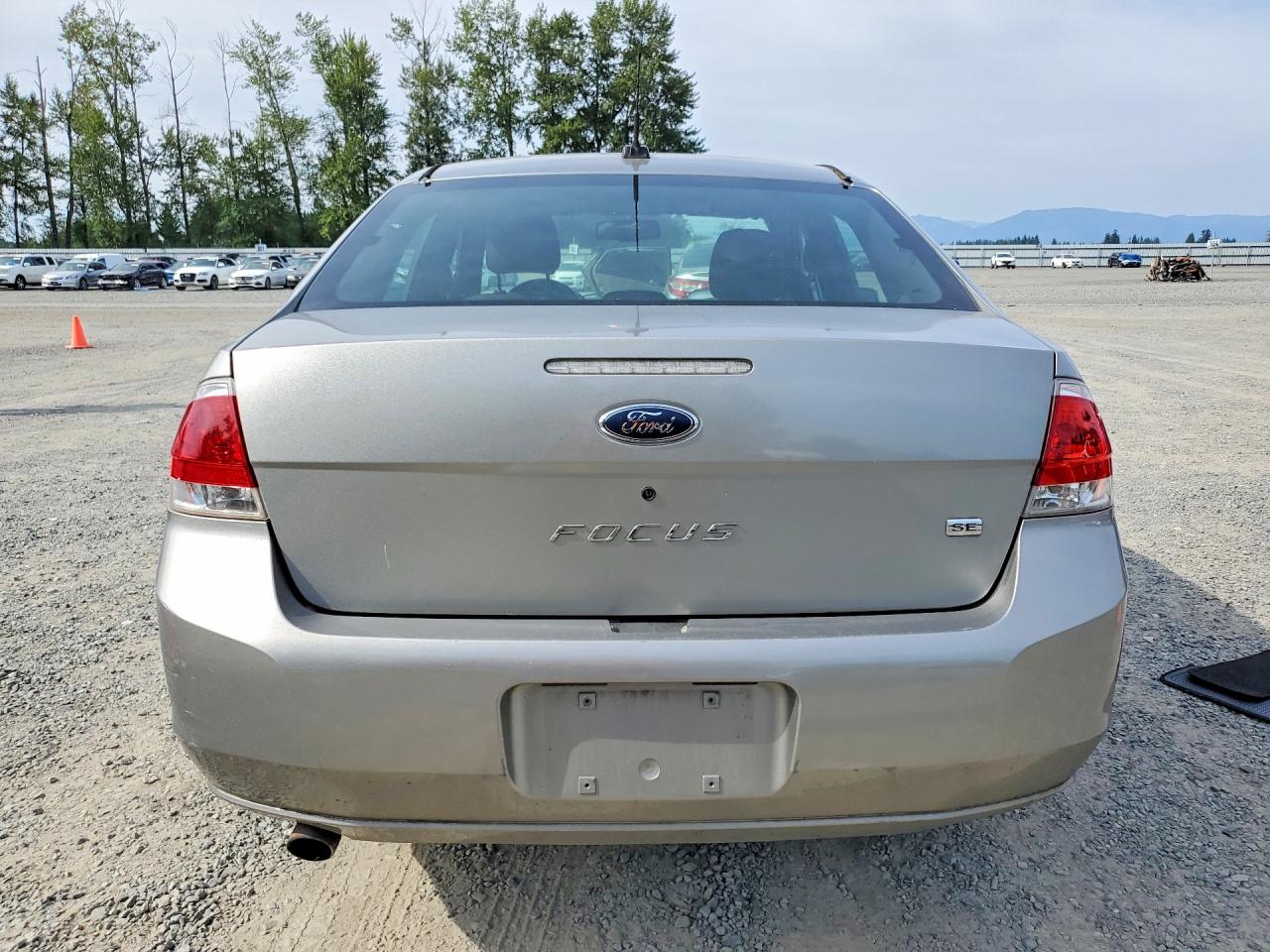 2008 Ford Focus Se Серебряный vin: 1FAHP35N88W287140