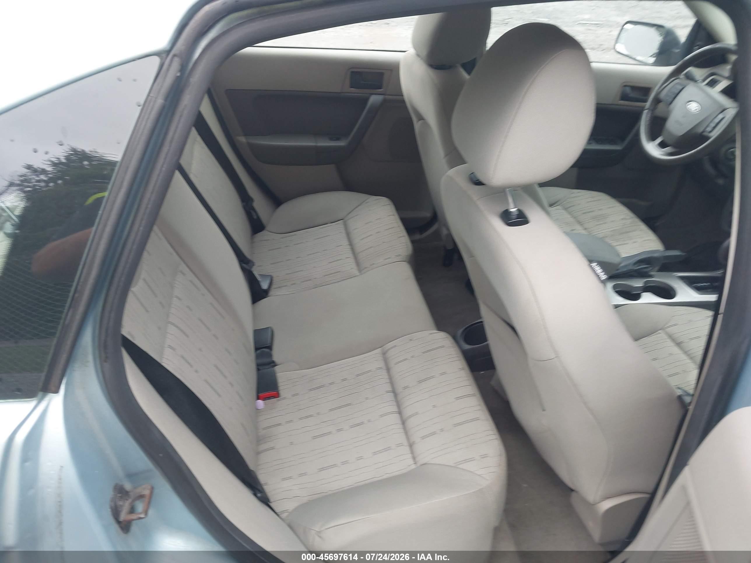 2009 Ford Focus Se Blue vin: 1FAHP35N89W105843