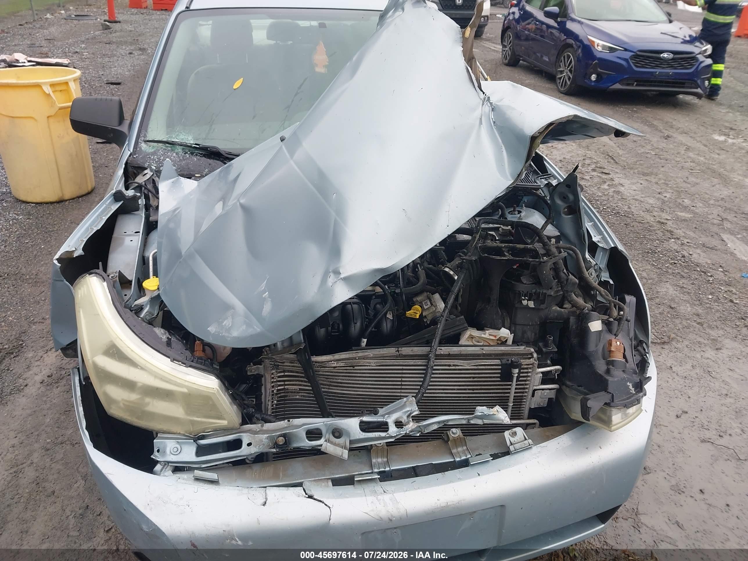 2009 Ford Focus Se Blue vin: 1FAHP35N89W105843