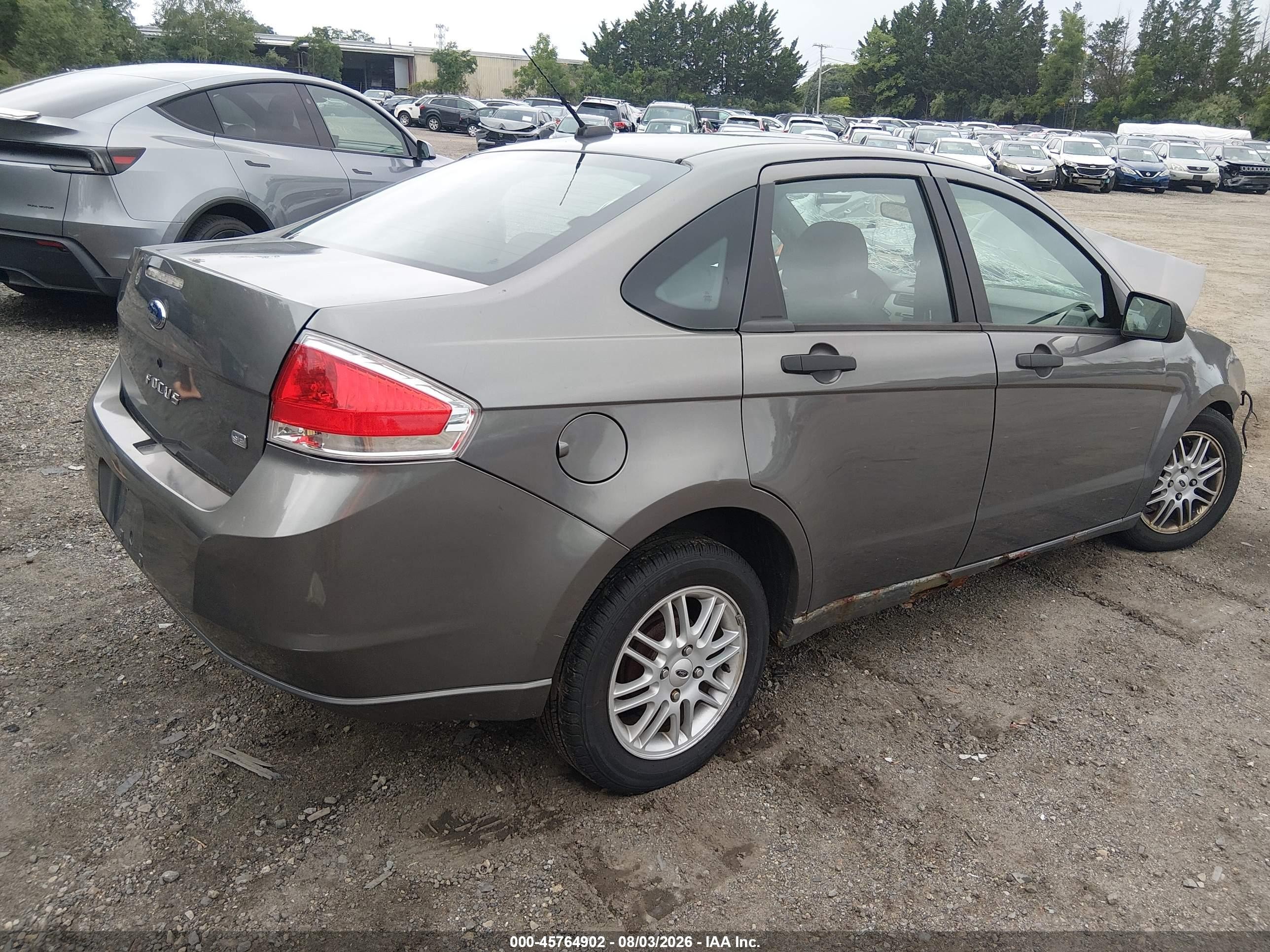 2009 Ford Focus Se Gray vin: 1FAHP35N89W226887