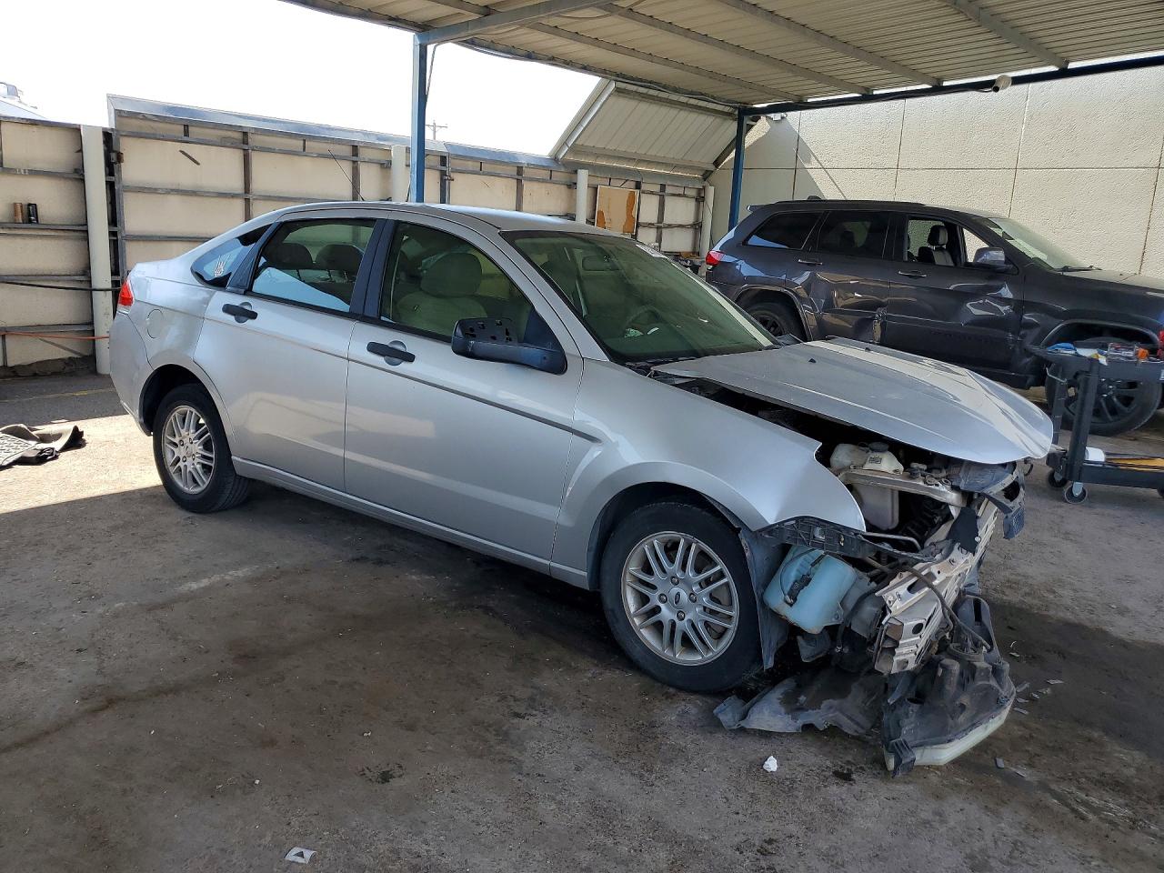 2009 Ford Focus Se Silver vin: 1FAHP35N89W233290