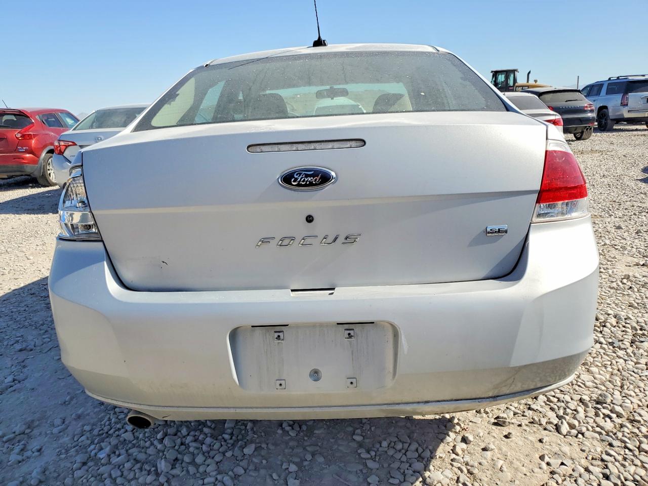 2008 Ford Focus Se Silver vin: 1FAHP35N98W103632