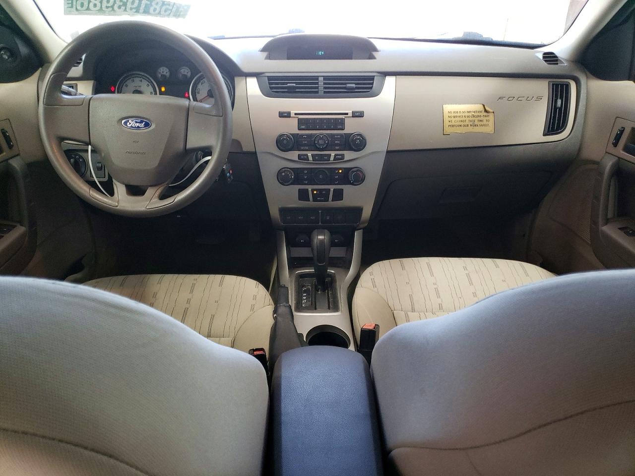 2008 Ford Focus Se White vin: 1FAHP35N98W182641