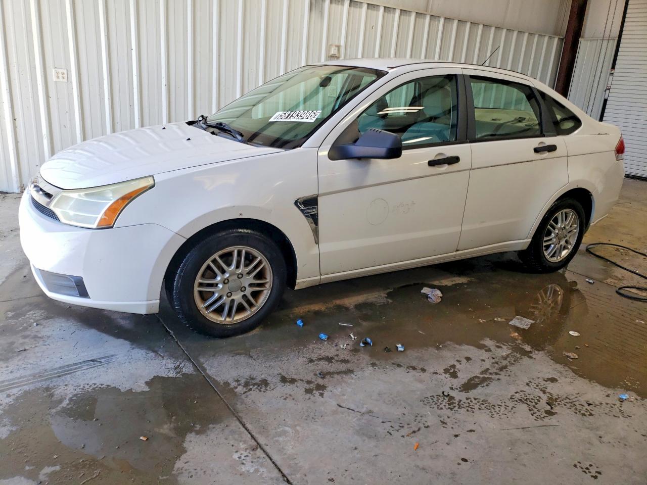2008 Ford Focus Se White vin: 1FAHP35N98W182641