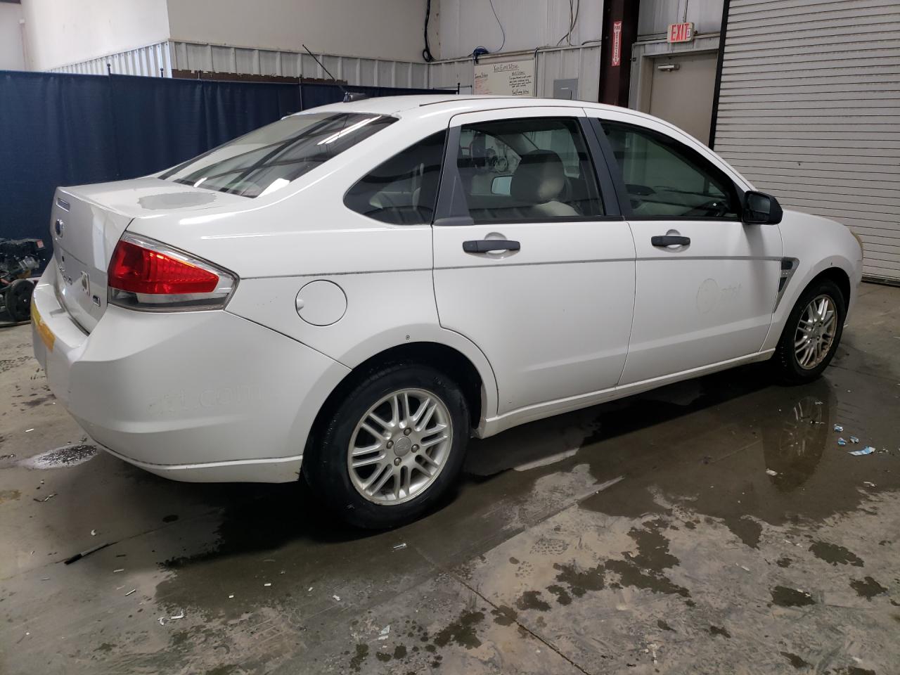 2008 Ford Focus Se White vin: 1FAHP35N98W182641 Damage: Right Qtr Panel, Multiple Scratches Heavy, 3