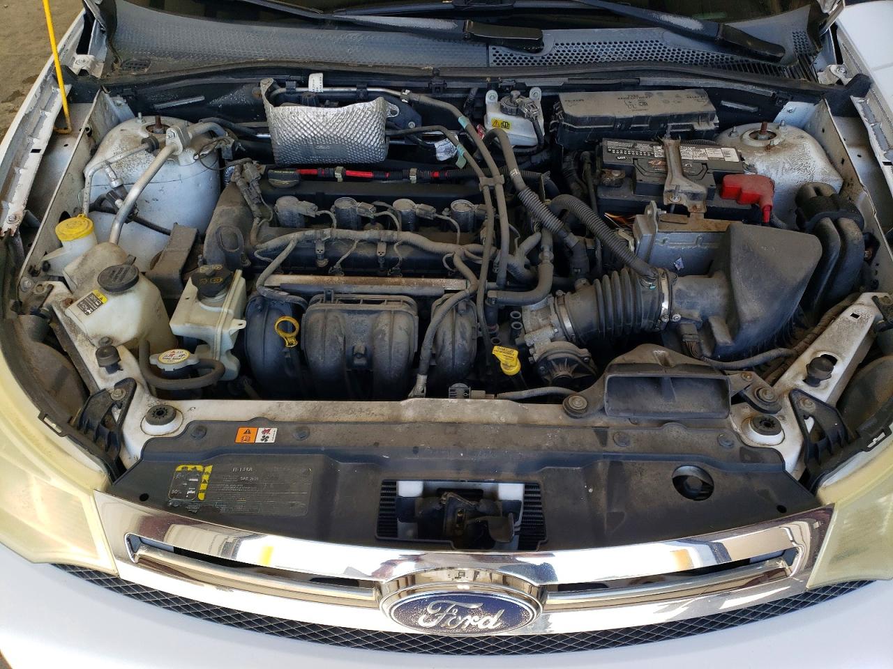 2008 Ford Focus Se White vin: 1FAHP35N98W182641