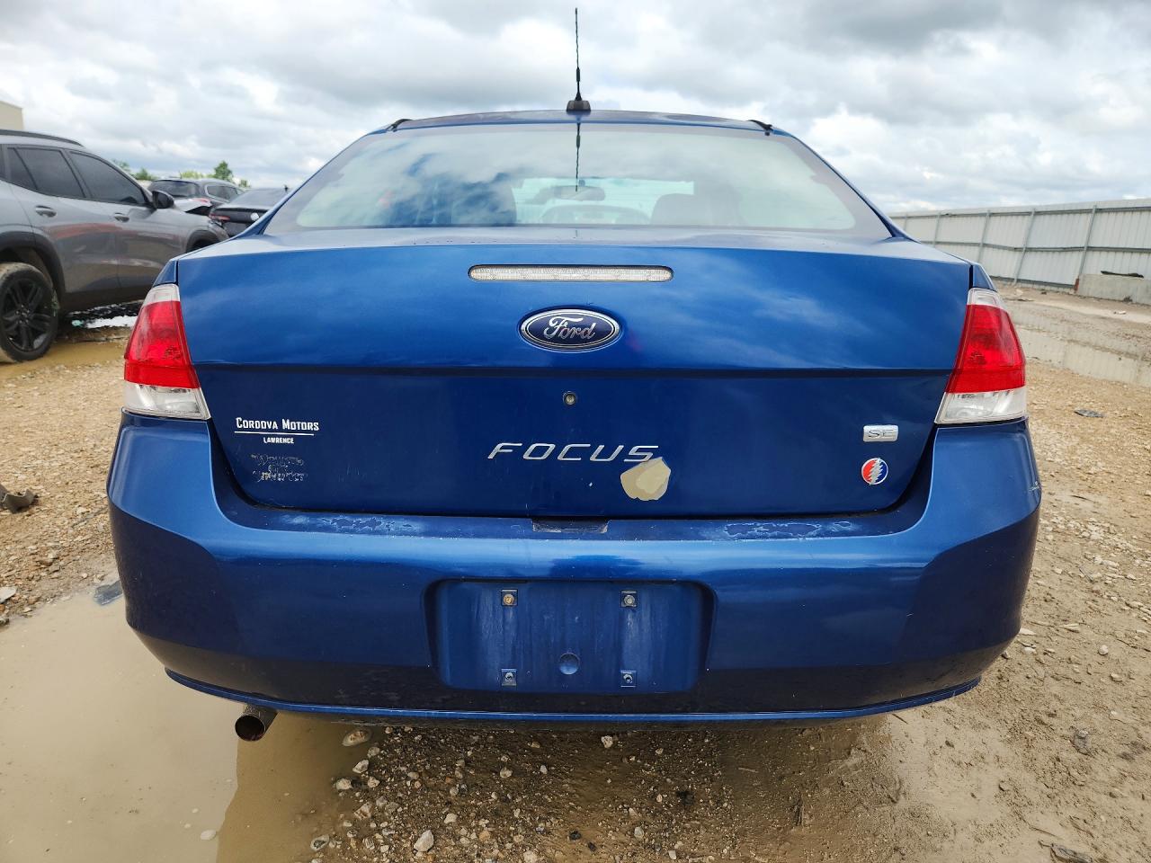 2008 Ford Focus Se Blue vin: 1FAHP35N98W183739