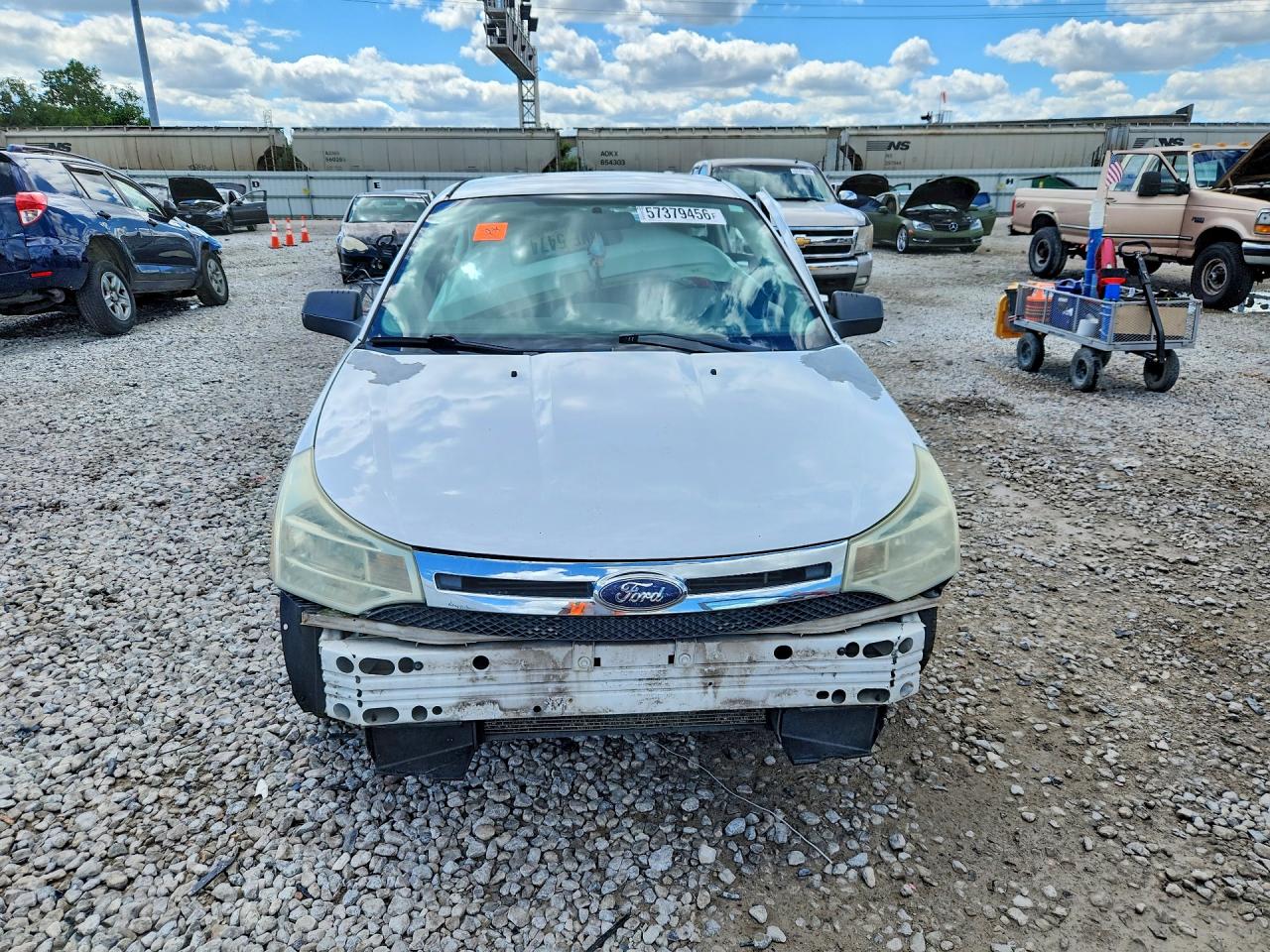 2008 Ford Focus Se White vin: 1FAHP35N98W209014