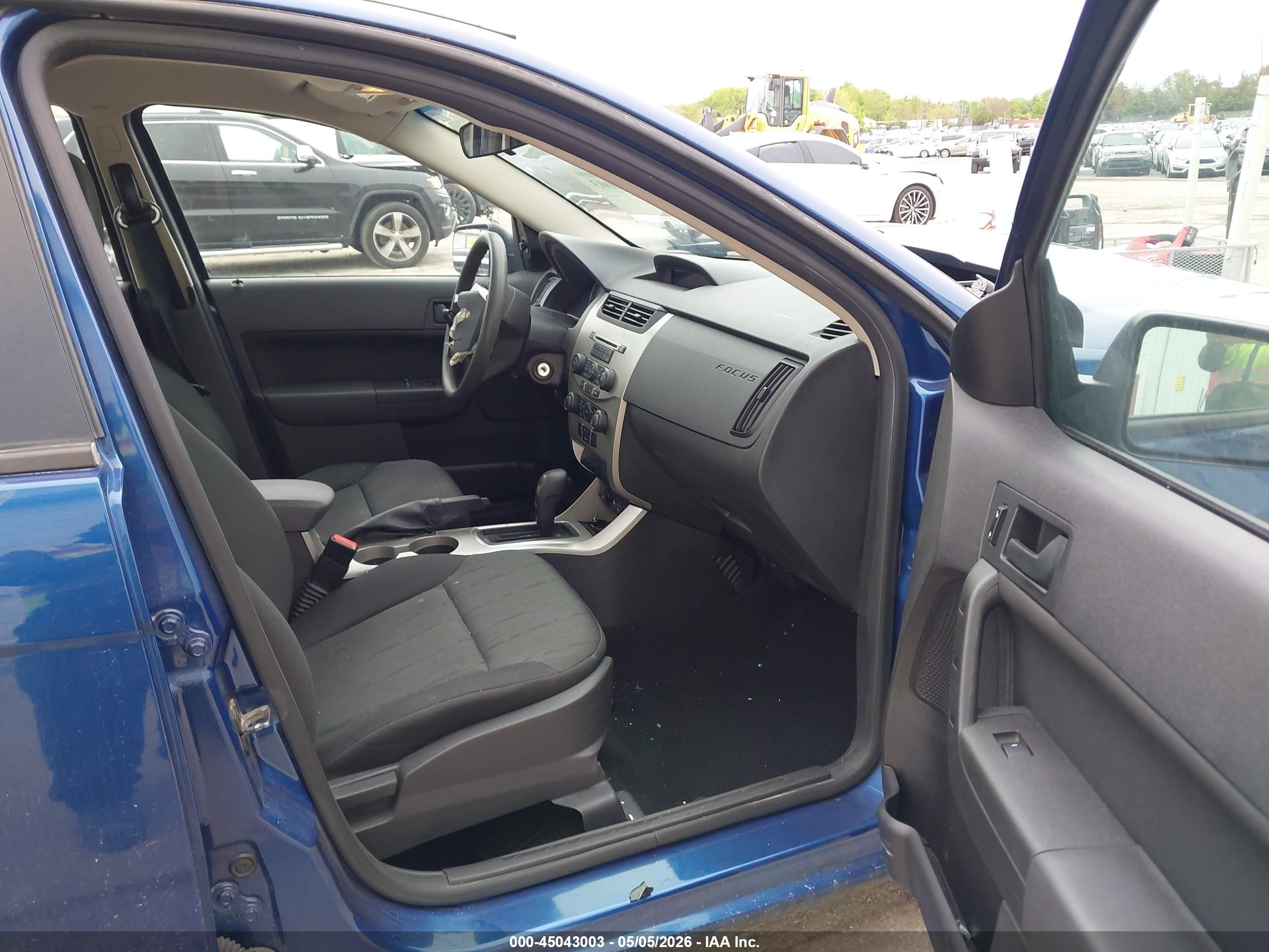 2008 Ford Focus Se/ses Blue vin: 1FAHP35N98W227335