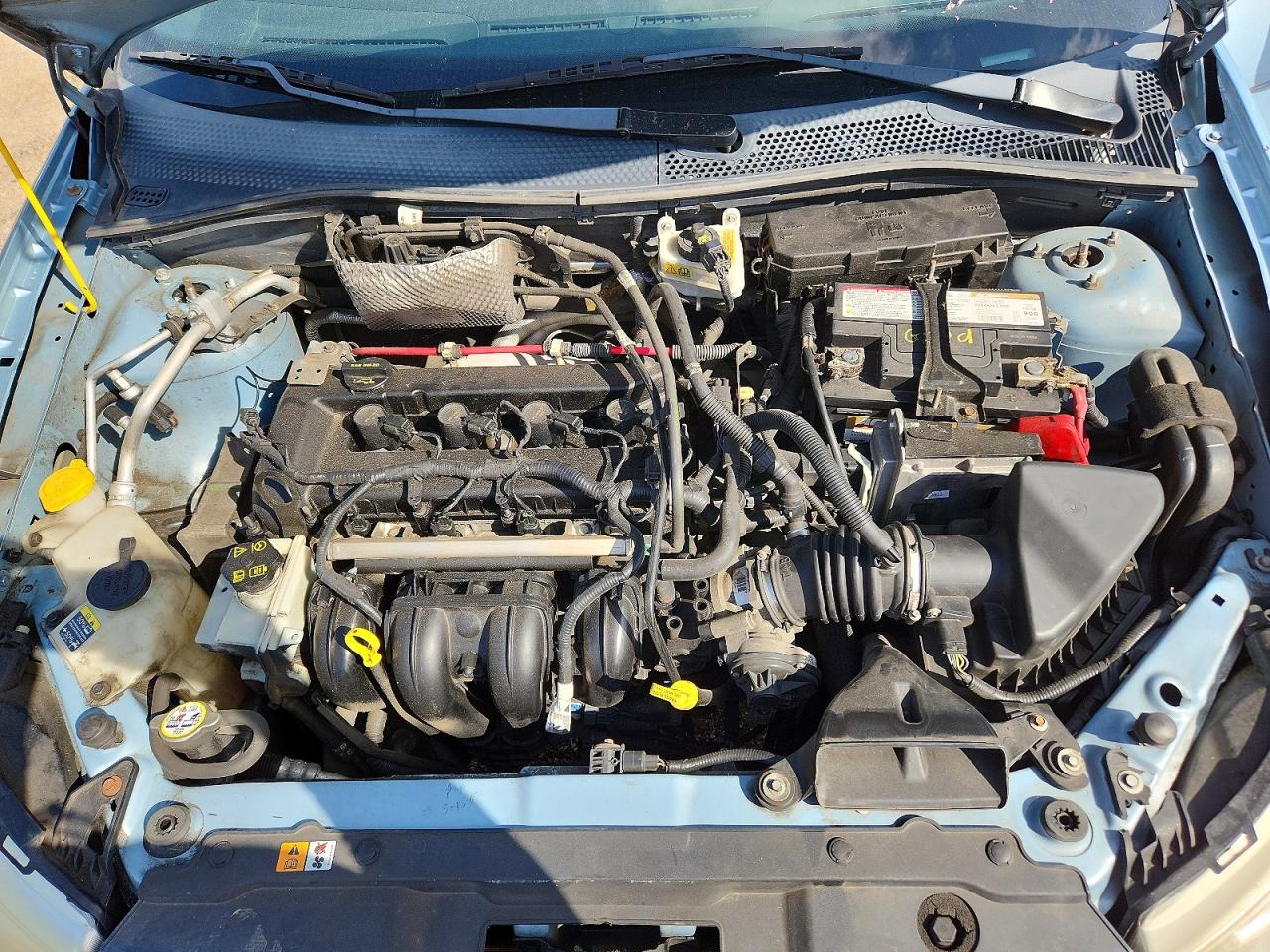 2008 Ford Focus Se Blue vin: 1FAHP35N98W245205