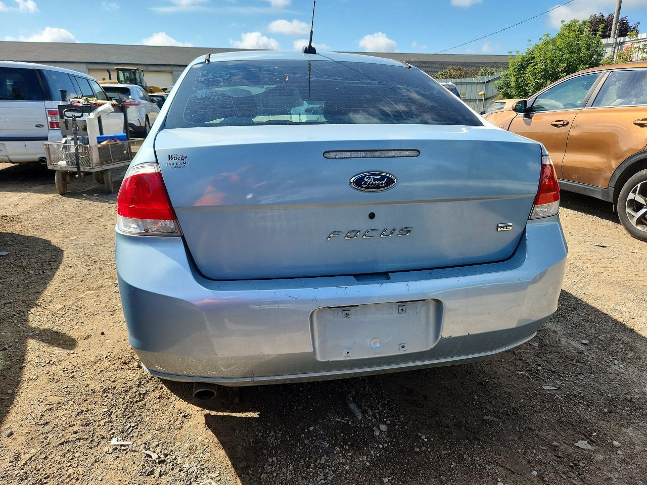 2008 Ford Focus Se Blue vin: 1FAHP35N98W245205