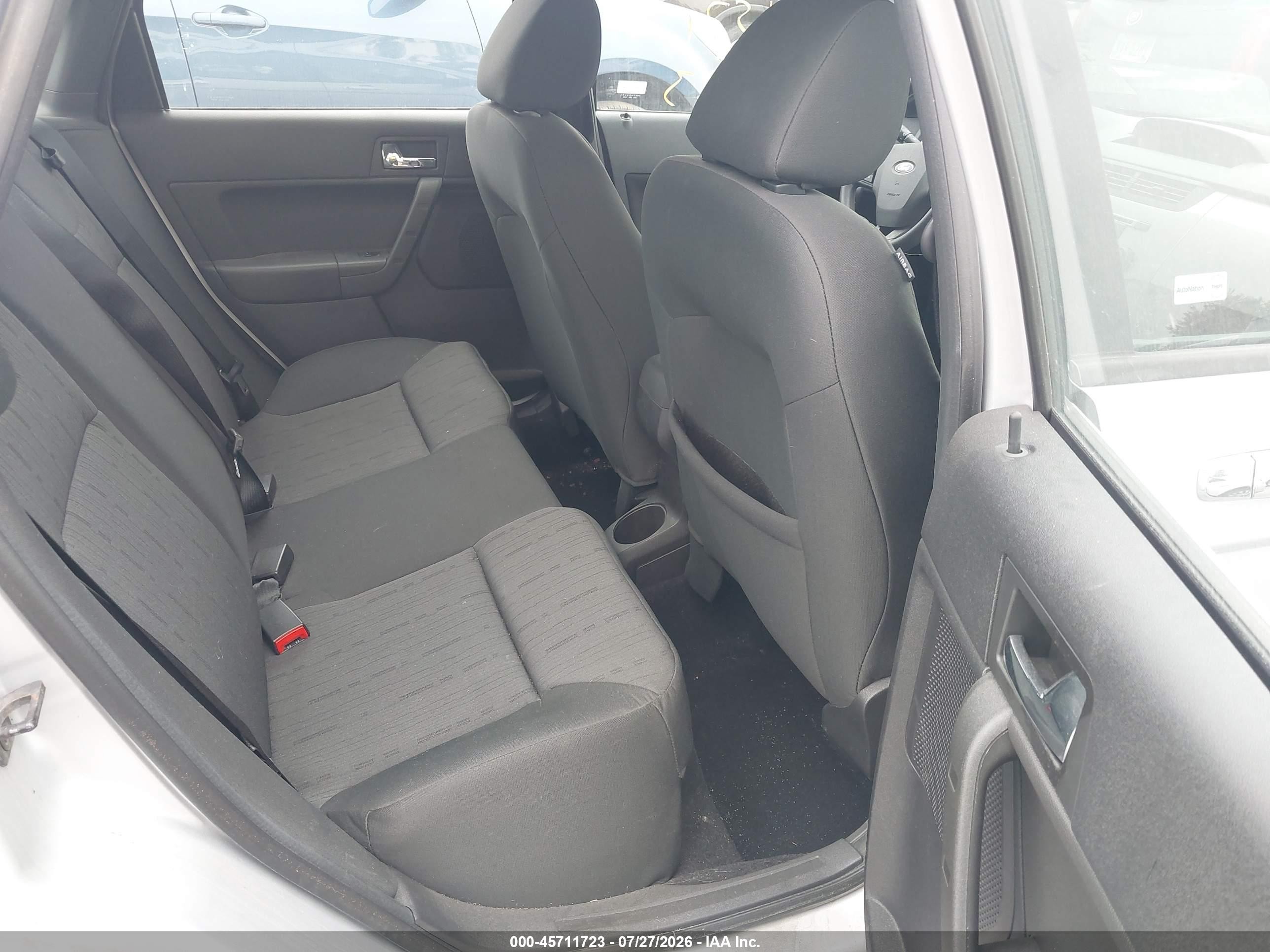 2008 Ford Focus Se/ses Gray vin: 1FAHP35N98W298874