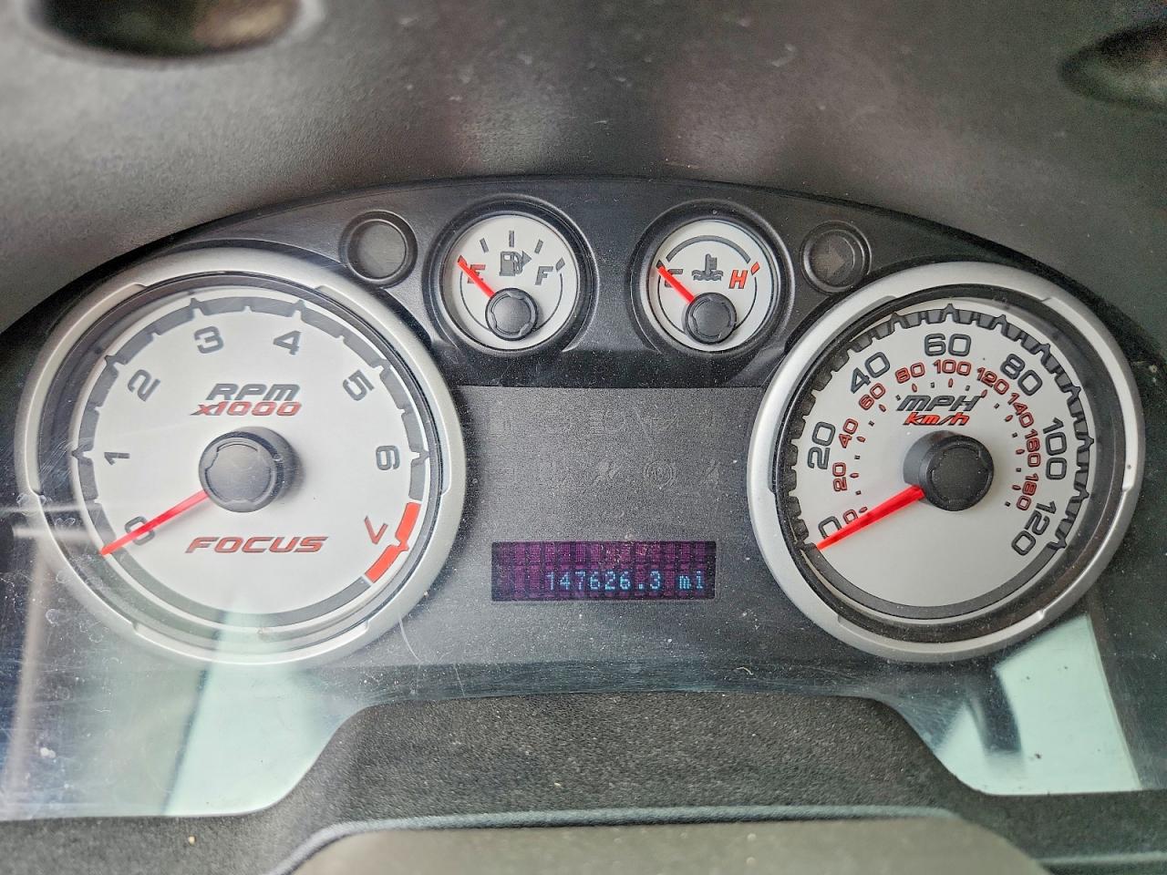 2009 Ford Focus Se Красный vin: 1FAHP35N99W101459