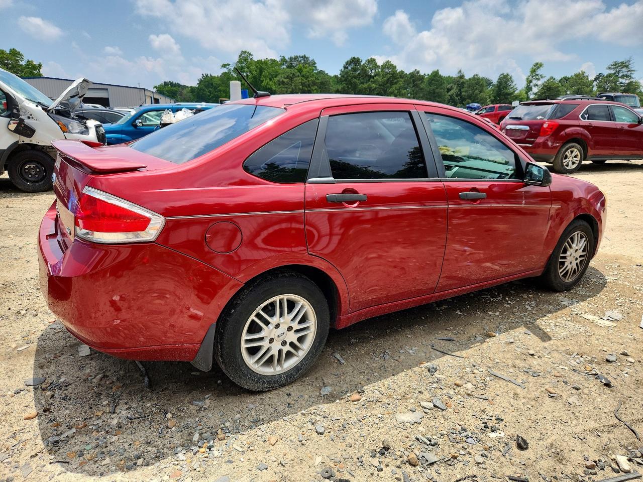 2009 Ford Focus Se Red vin: 1FAHP35N99W109187