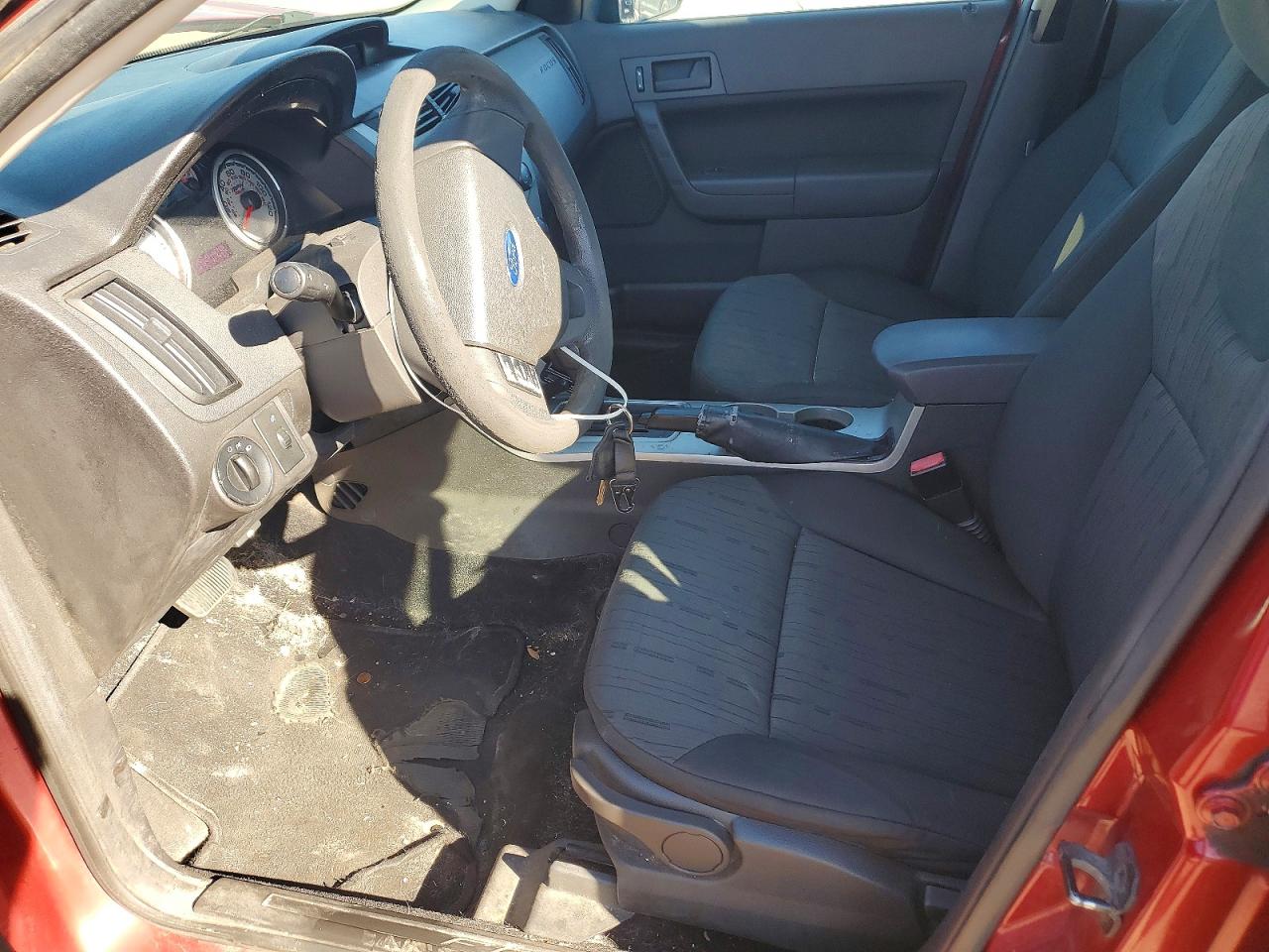 2009 Ford Focus Se Бордовый vin: 1FAHP35N99W177571
