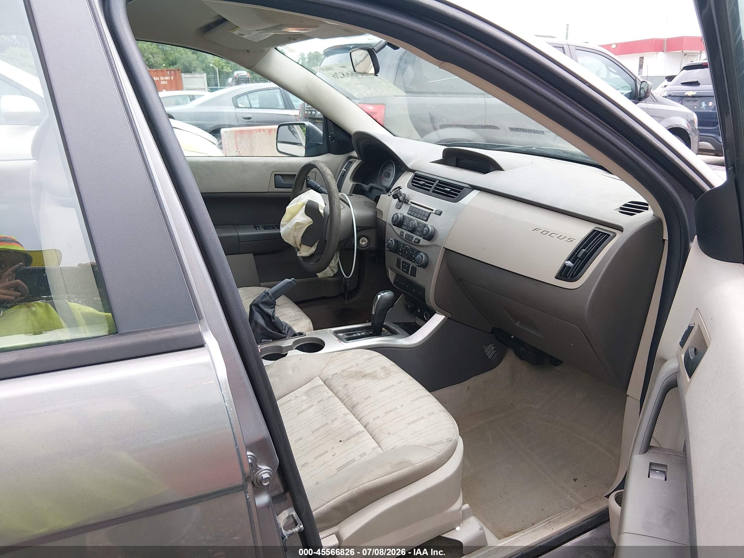 2009 Ford Focus Se Gray vin: 1FAHP35N99W222167