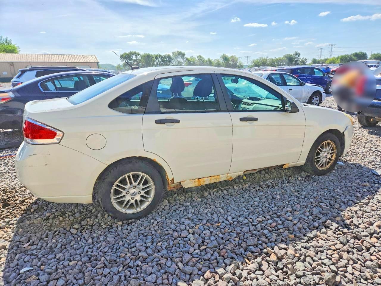2009 Ford Focus Se White vin: 1FAHP35N99W259204