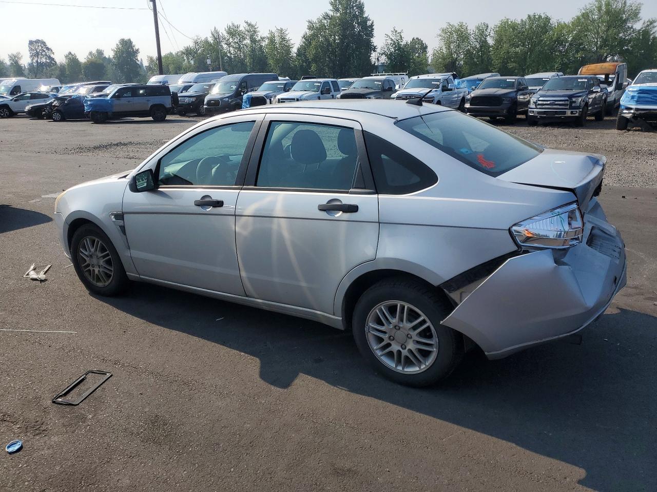 2008 Ford Focus Se Silver vin: 1FAHP35NX8W126594