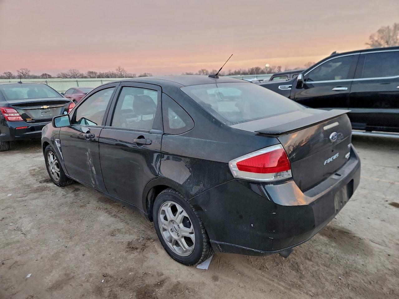 2008 Ford Focus Se Black vin: 1FAHP35NX8W176427