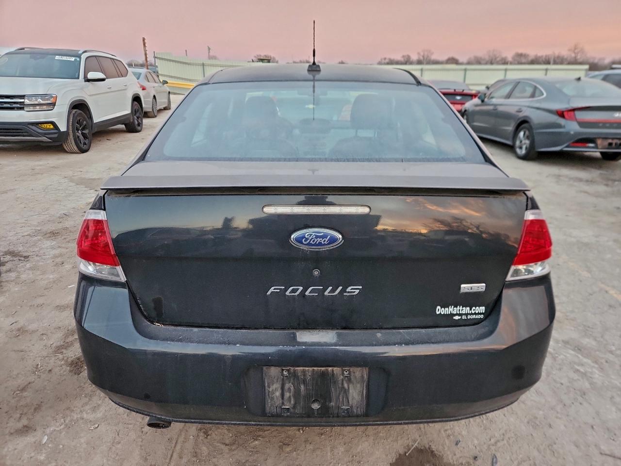 2008 Ford Focus Se Black vin: 1FAHP35NX8W176427