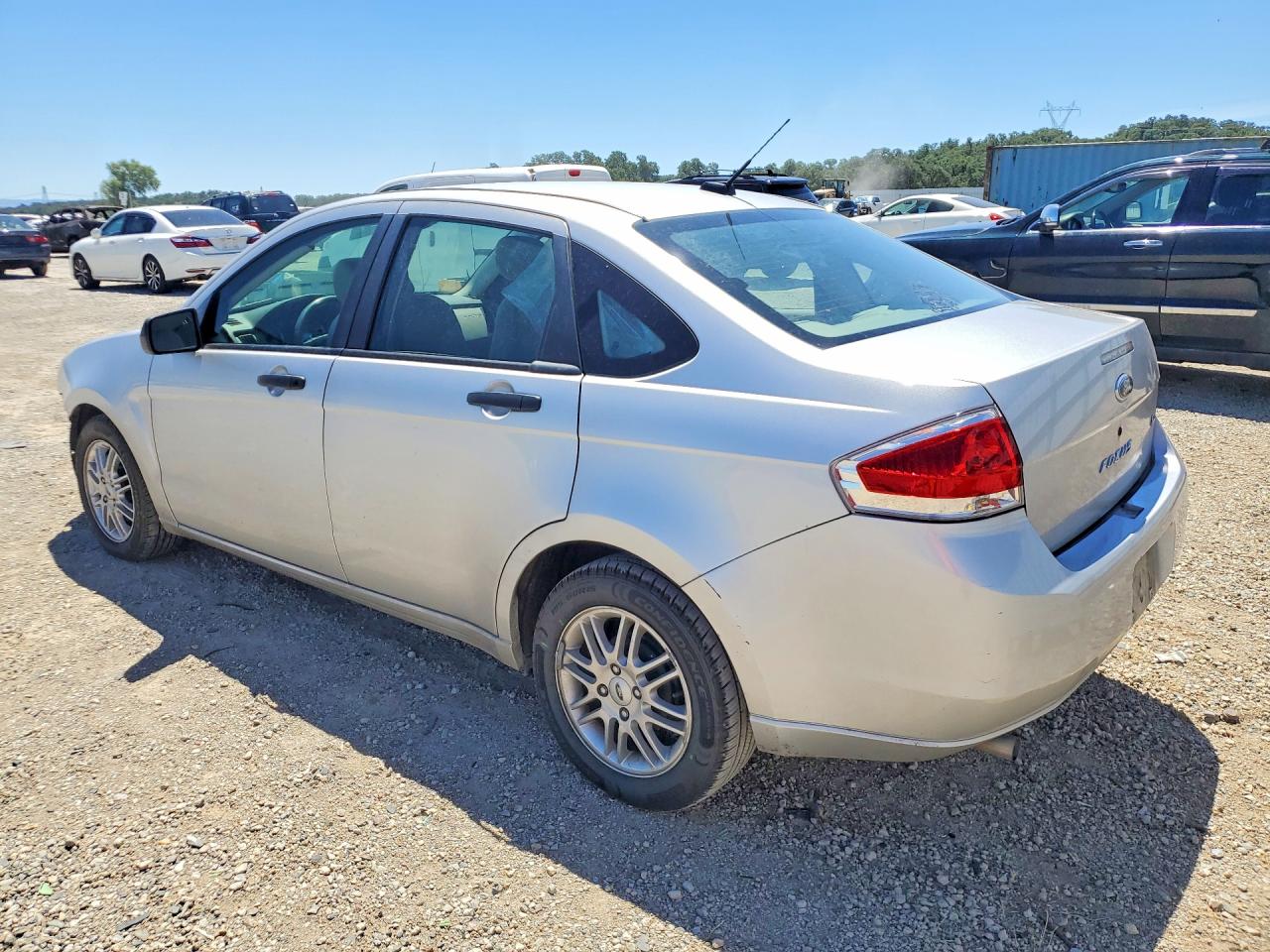 2009 Ford Focus Se Серебряный vin: 1FAHP35NX9W131571