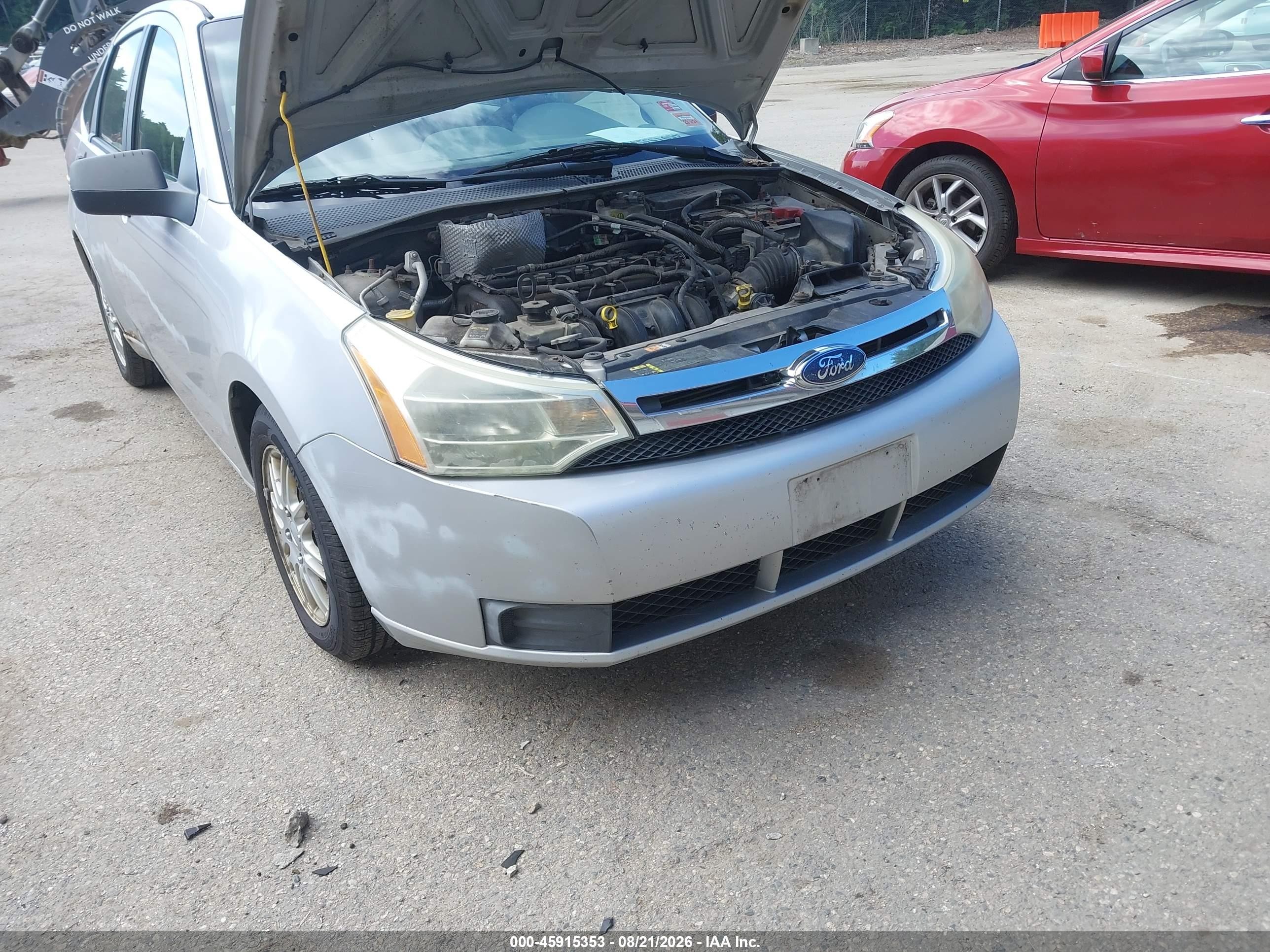 2009 Ford Focus Se Серебряный vin: 1FAHP35NX9W205703