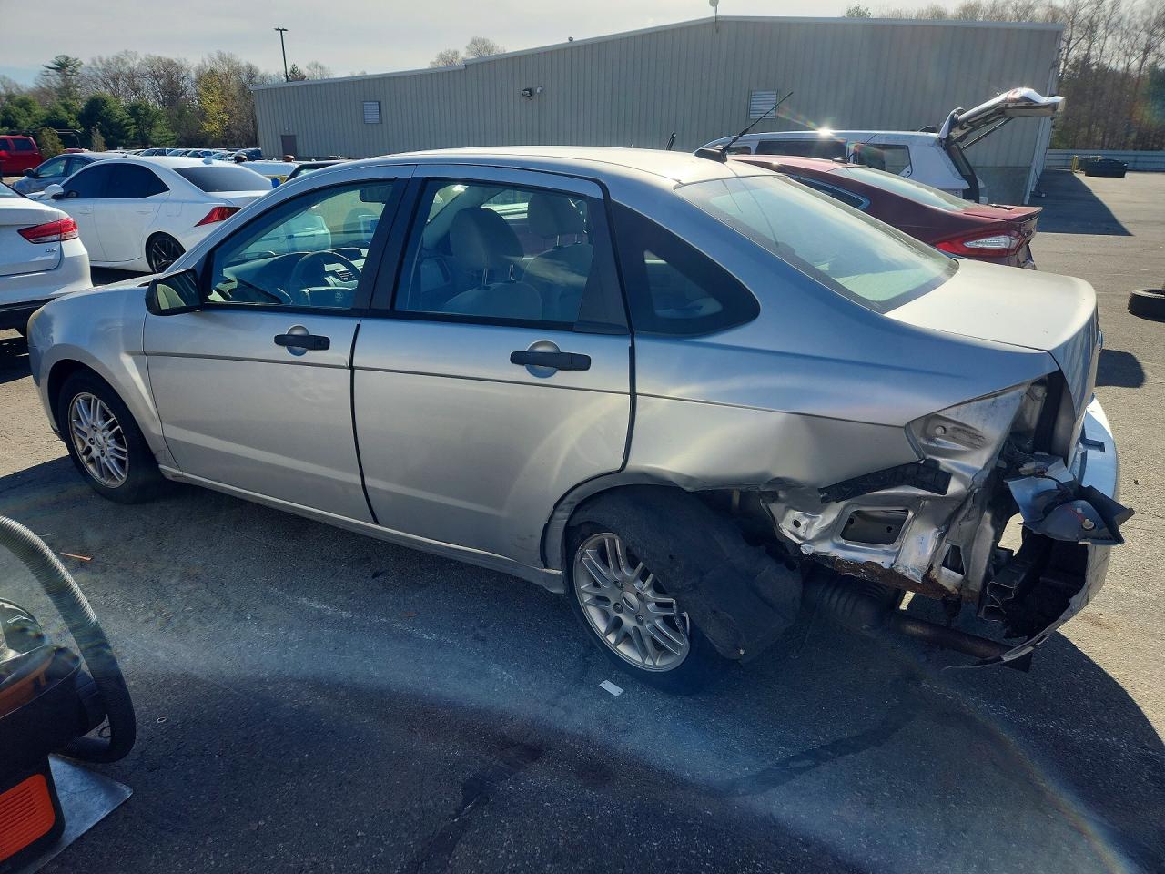 2009 Ford Focus Se Серебряный vin: 1FAHP35NX9W230603