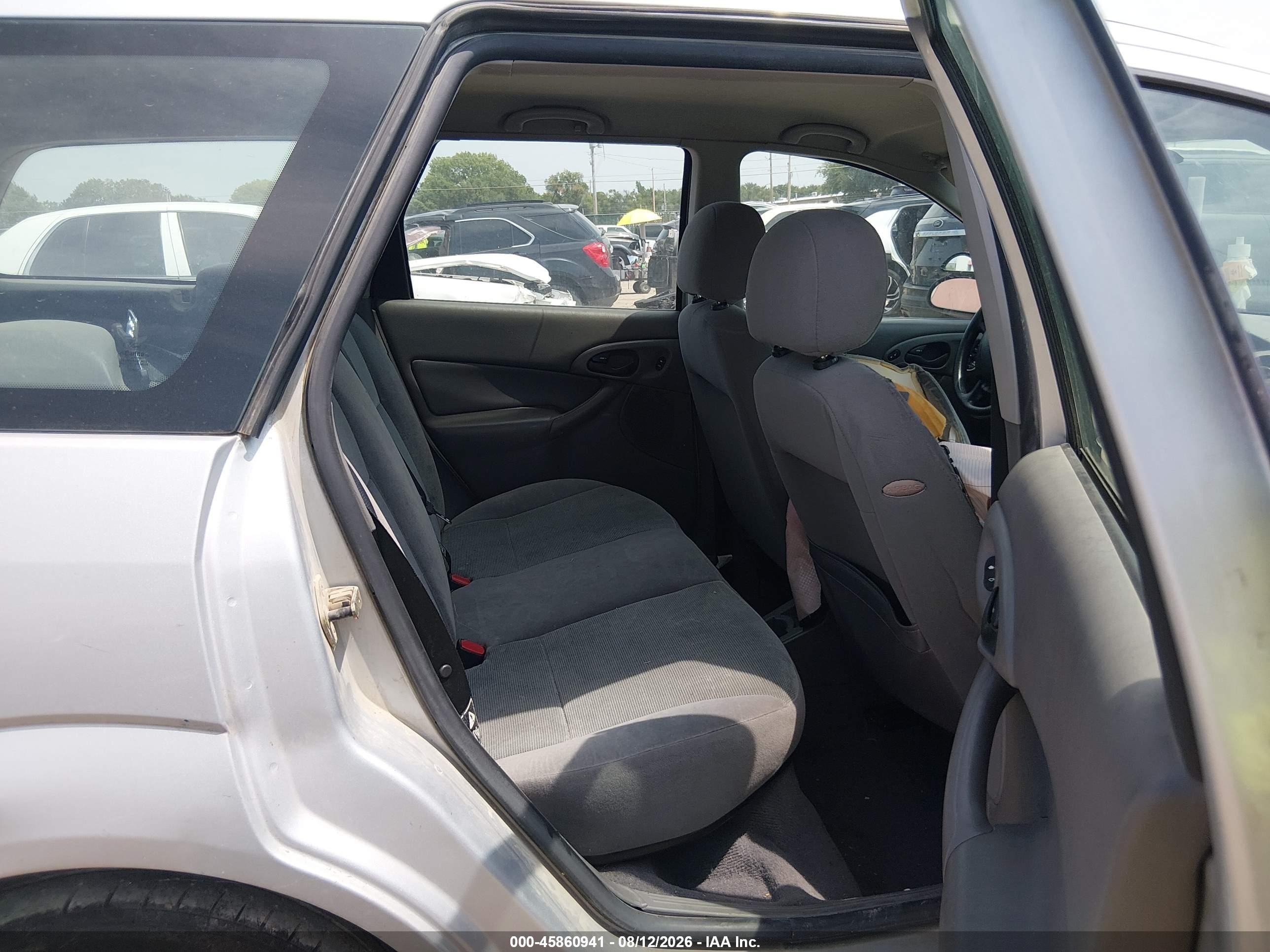 2002 Ford Focus Se/ztw Silver vin: 1FAHP36302W216552