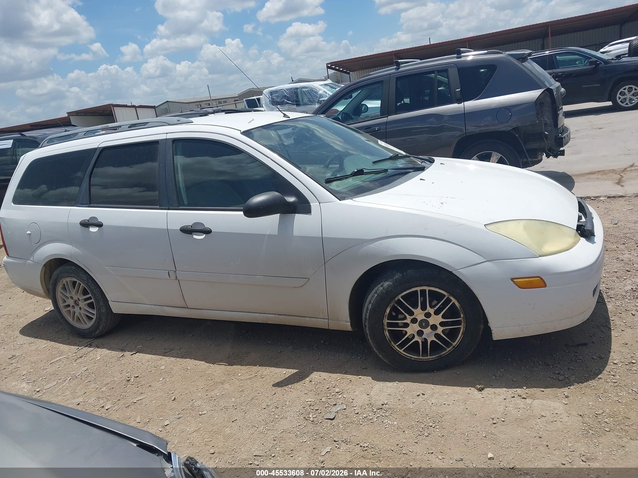 2002 Ford Focus Se/ztw White vin: 1FAHP36332W285185