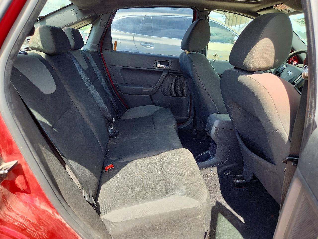 2009 Ford Focus Ses Red vin: 1FAHP36N09W124787