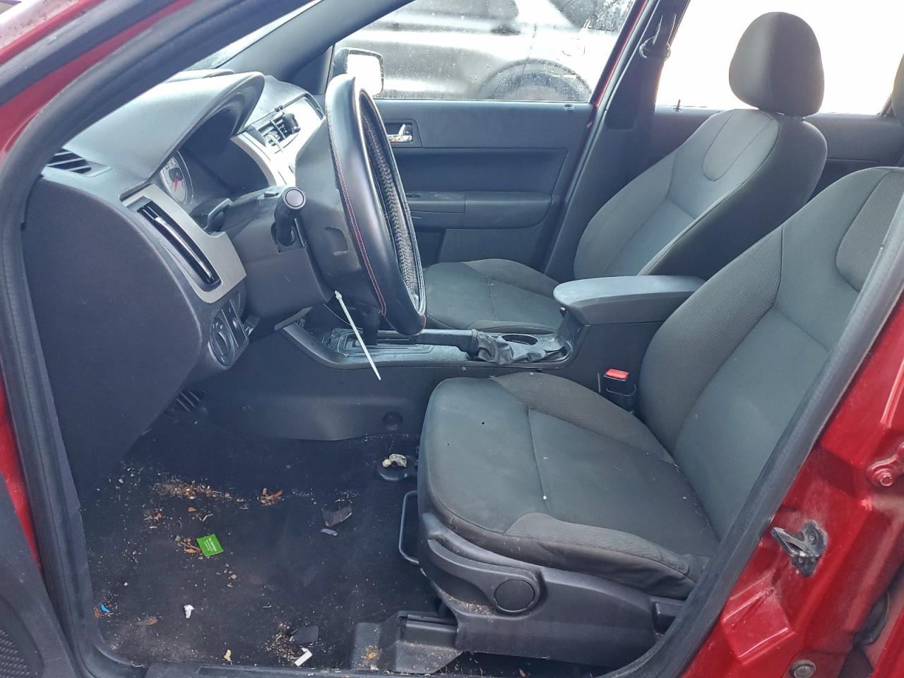 2009 Ford Focus Ses Red vin: 1FAHP36N09W217826